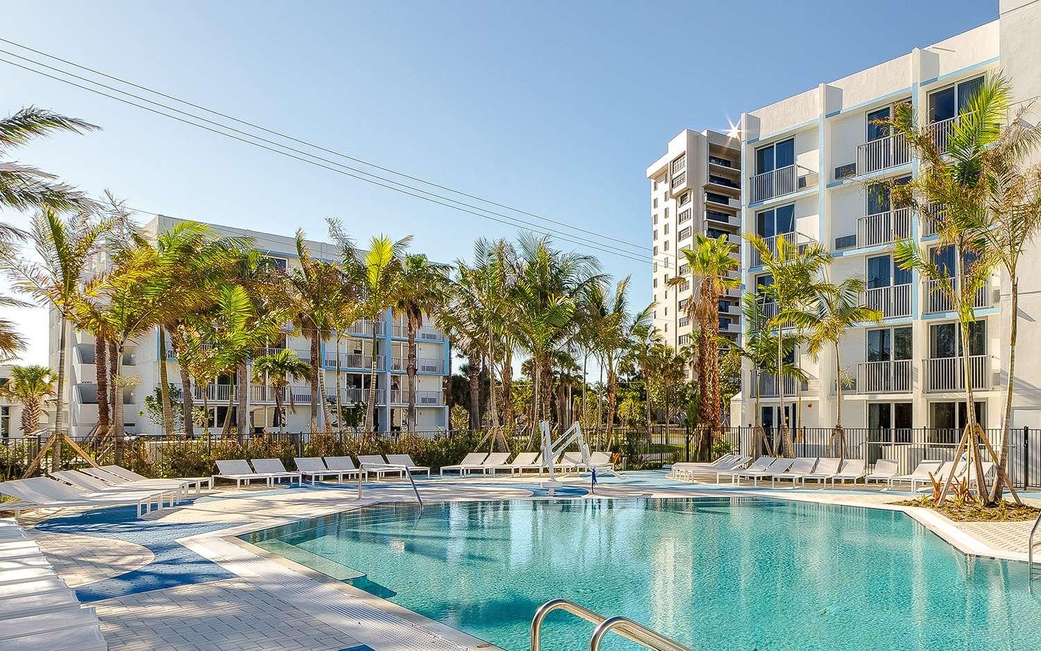 Plunge Beach Resort — photo 4