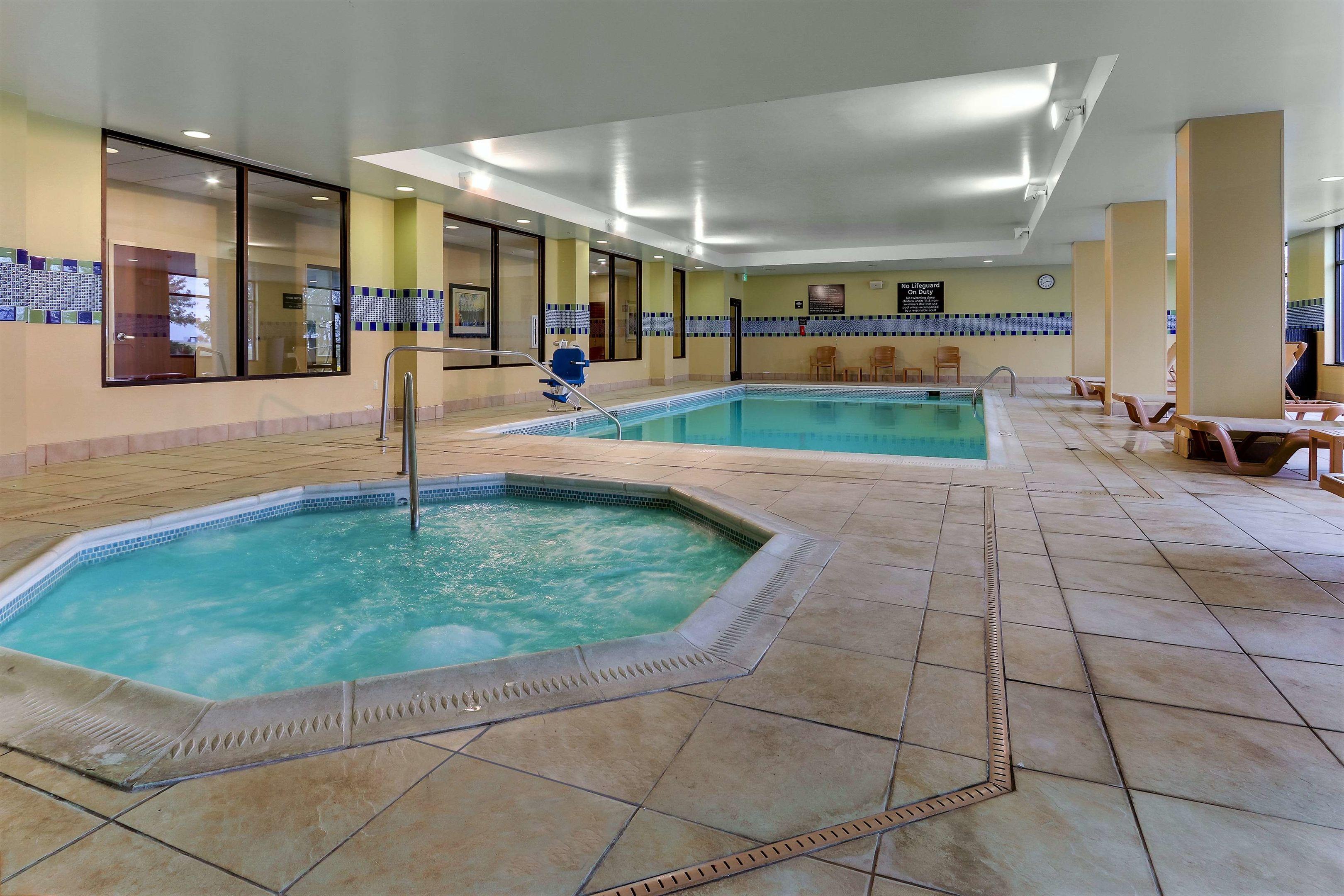 Hampton Inn & Suites Indianapolis-Airport — photo 4