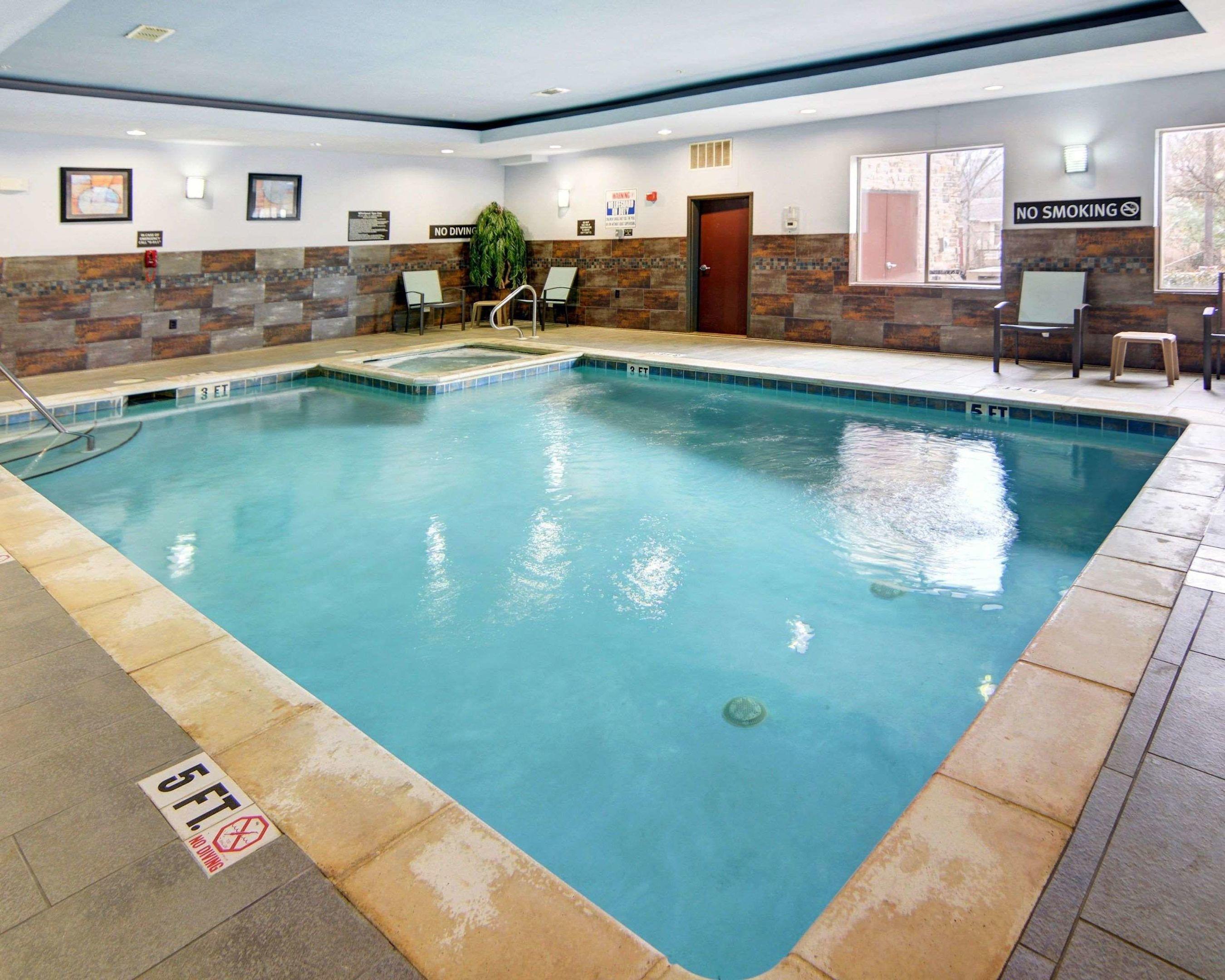 Comfort Suites Kilgore — photo 4