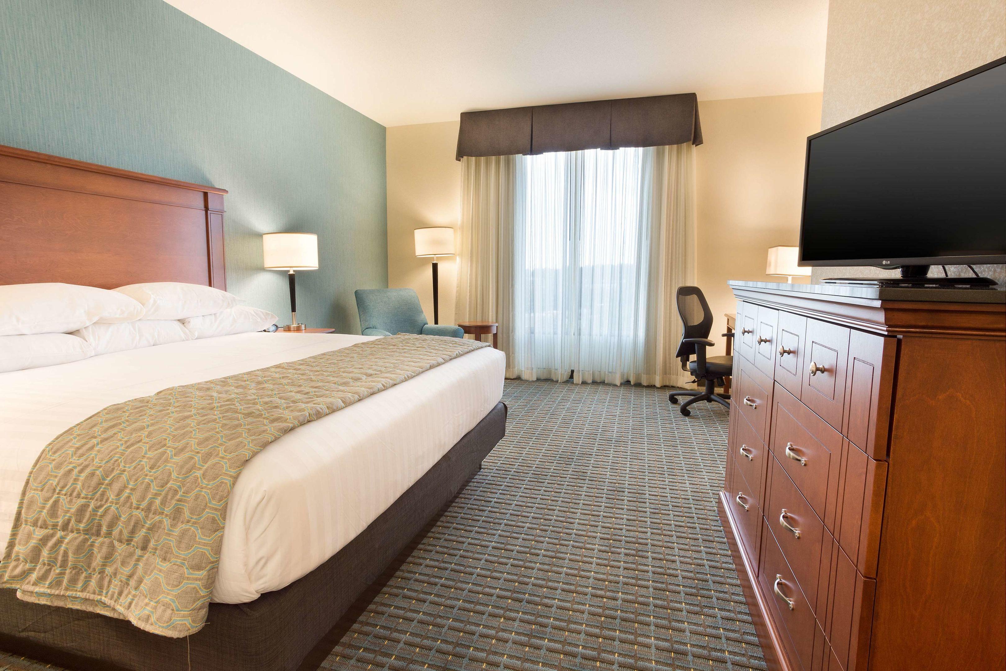Drury Inn & Suites — photo 4