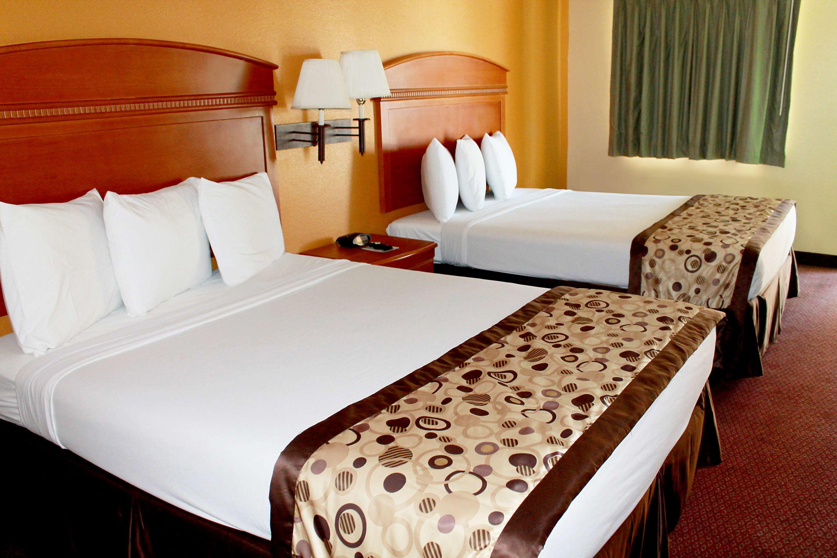 Americas Best Value Inn - AT&T Center — photo 5