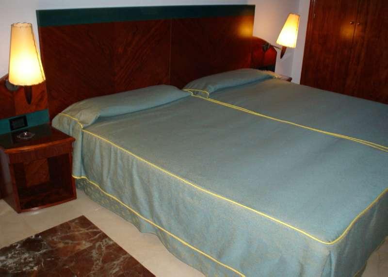 Gran Hotel Barcino — photo 4