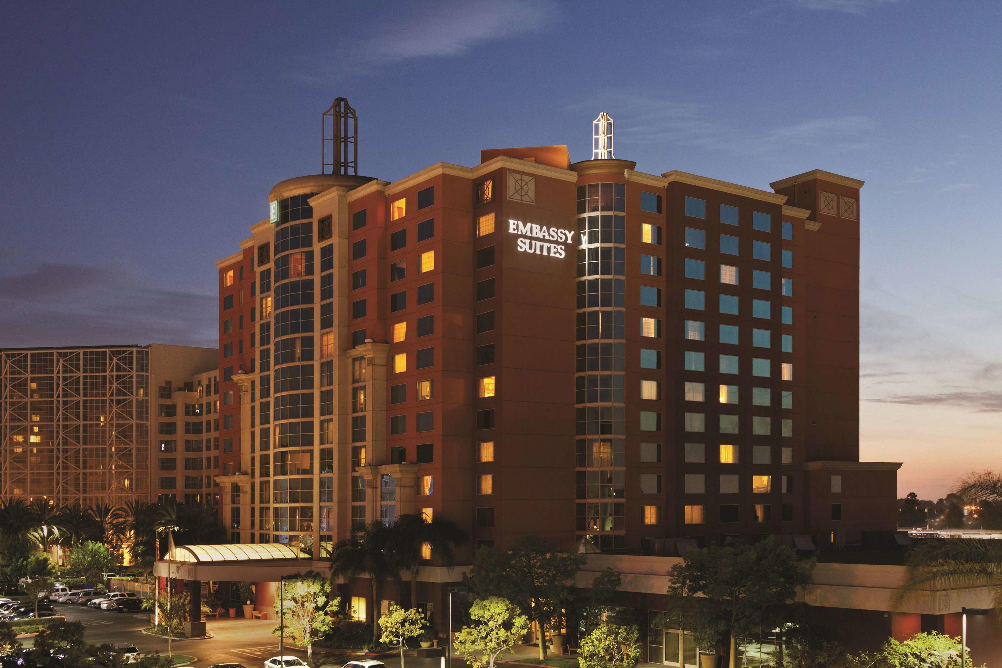 Embassy Suites By Hilton Anaheim South — photo 3