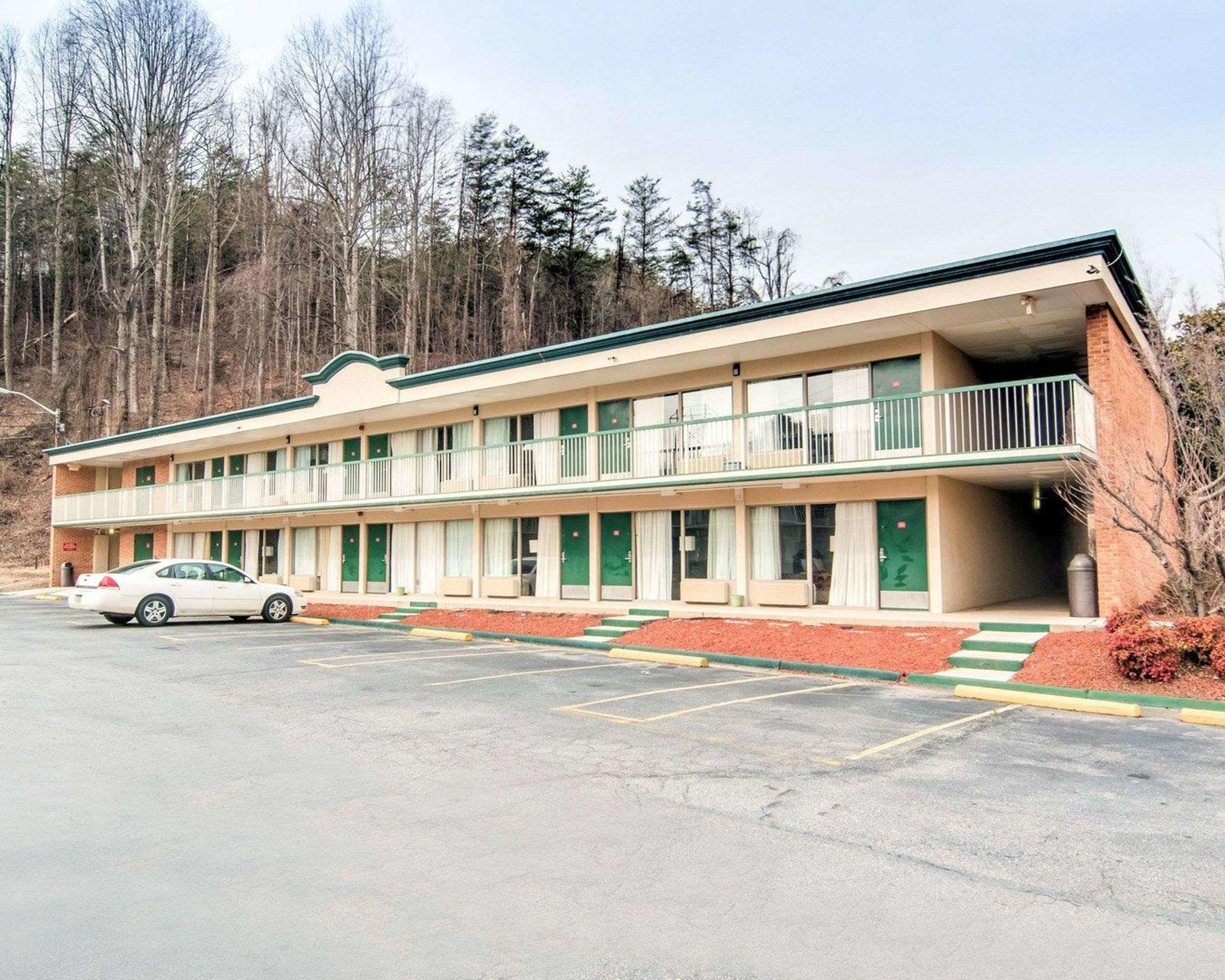 Econo Lodge Martinsville — photo 4