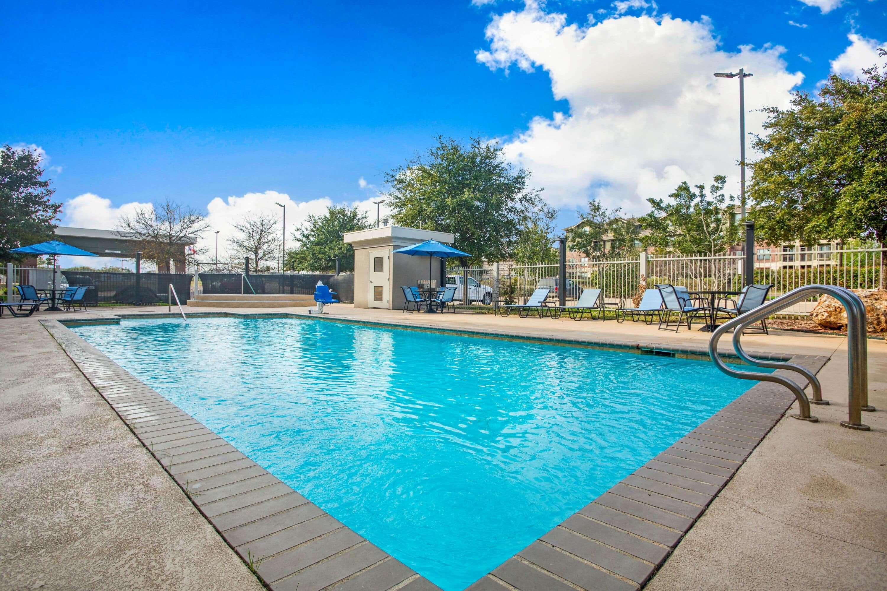La Quinta Inn & Suites Austin/Cedar Park/Lakeline — photo 4