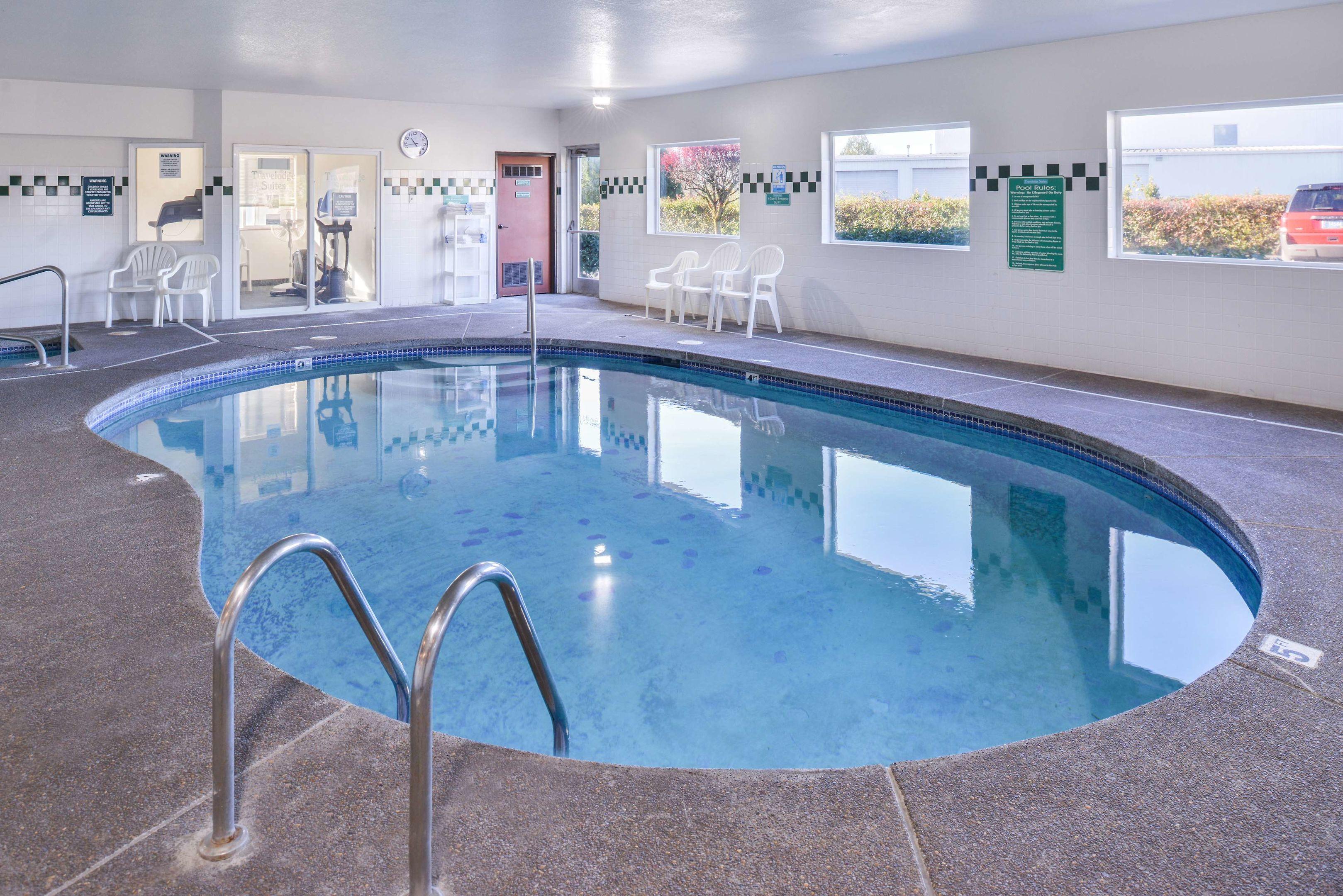 Travelodge Suites by Wyndham Newberg — photo 5