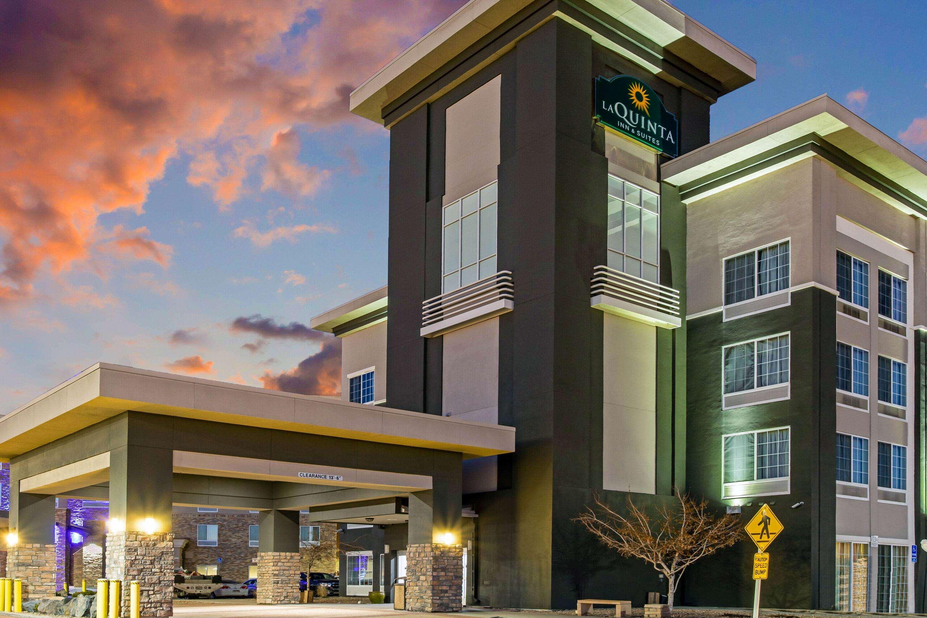 La Quinta Inn & Suites Denver Gateway Park — photo 4