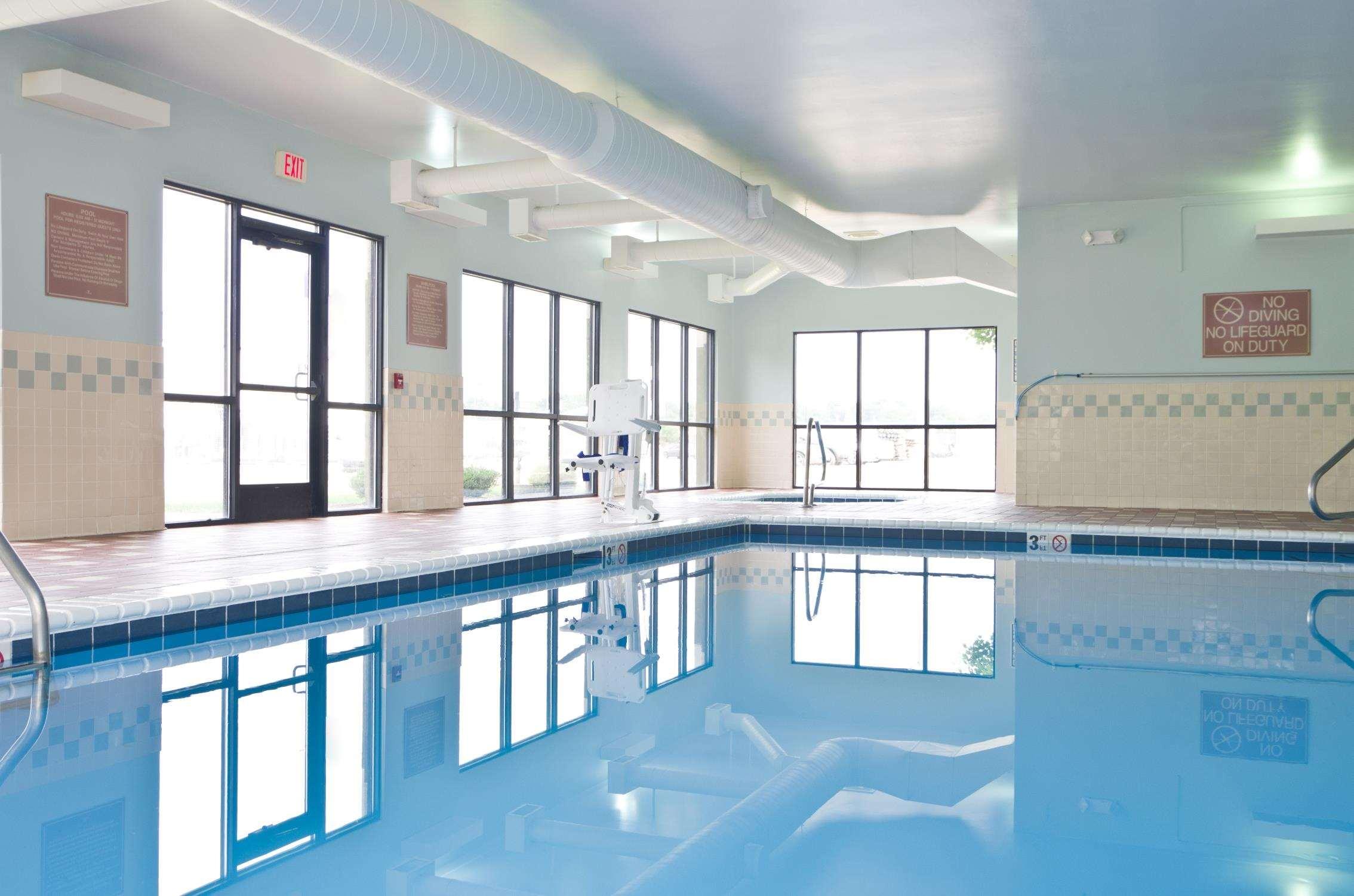 Hampton Inn New Philadelphia — photo 4