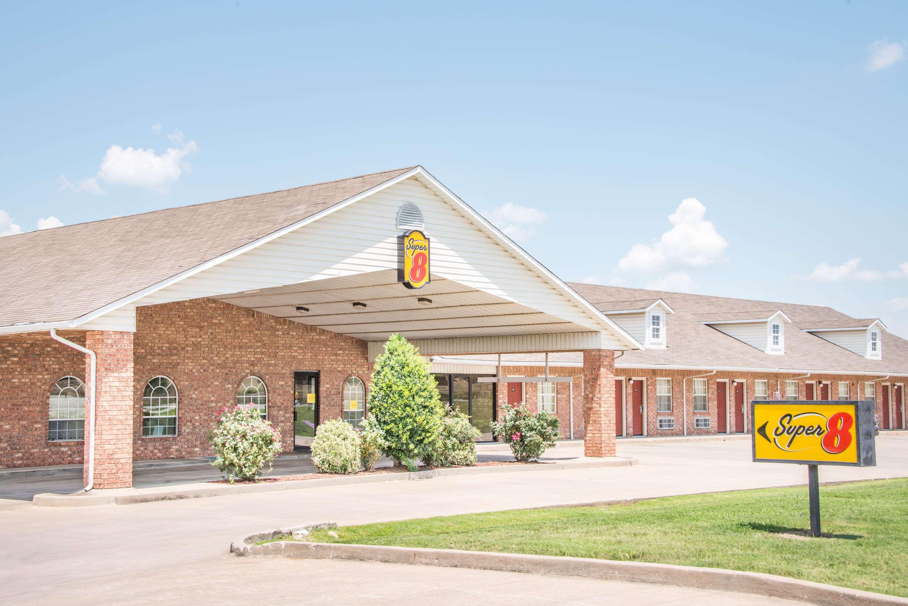 Super 8 by Wyndham Big Cabin/Vinita Area — photo 4