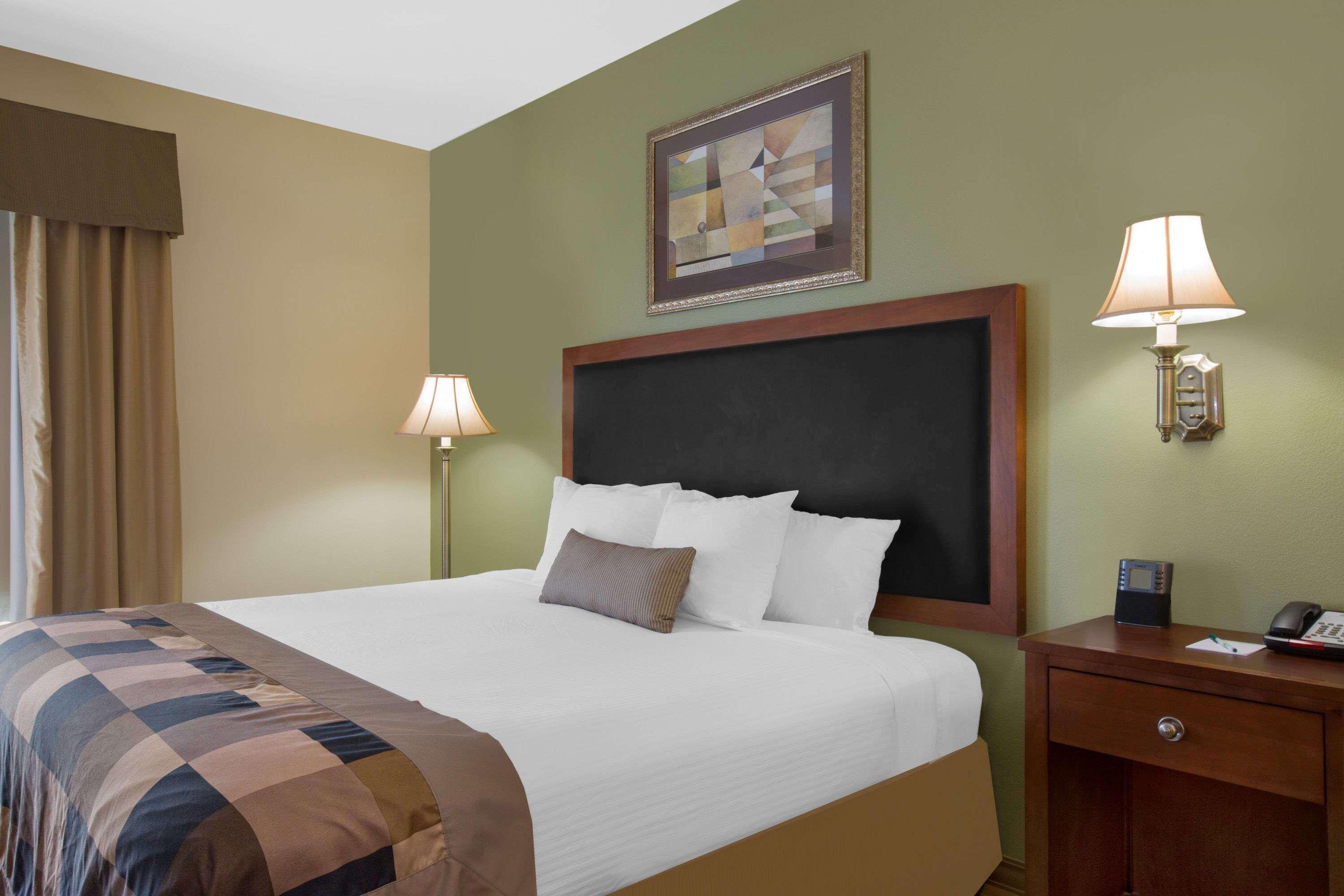 Wingate by Wyndham Tuscaloosa — photo 3