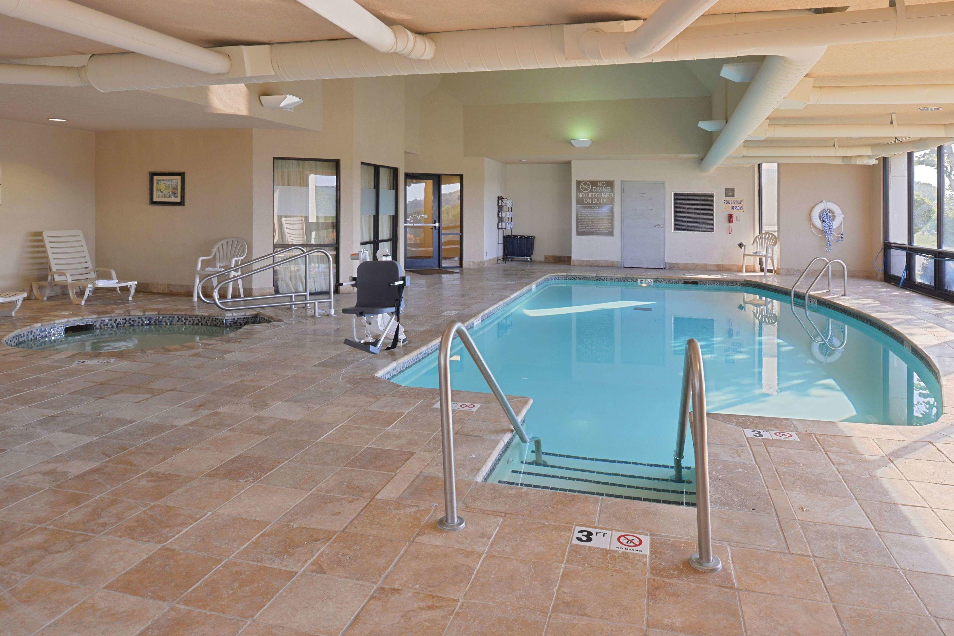 Hampton Inn Tulsa Sand Springs — photo 5