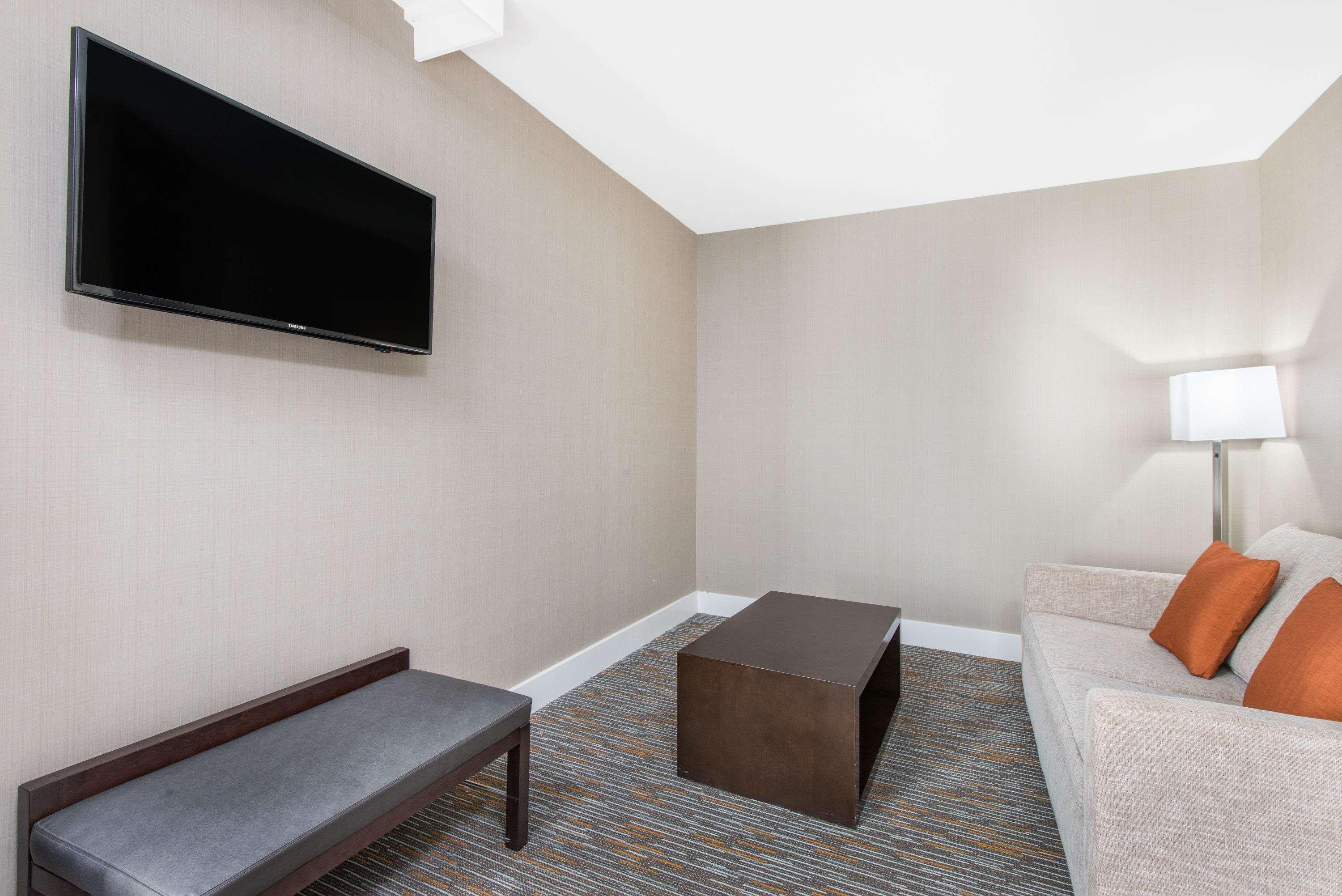 Wingate by Wyndham Niagara Falls — photo 5