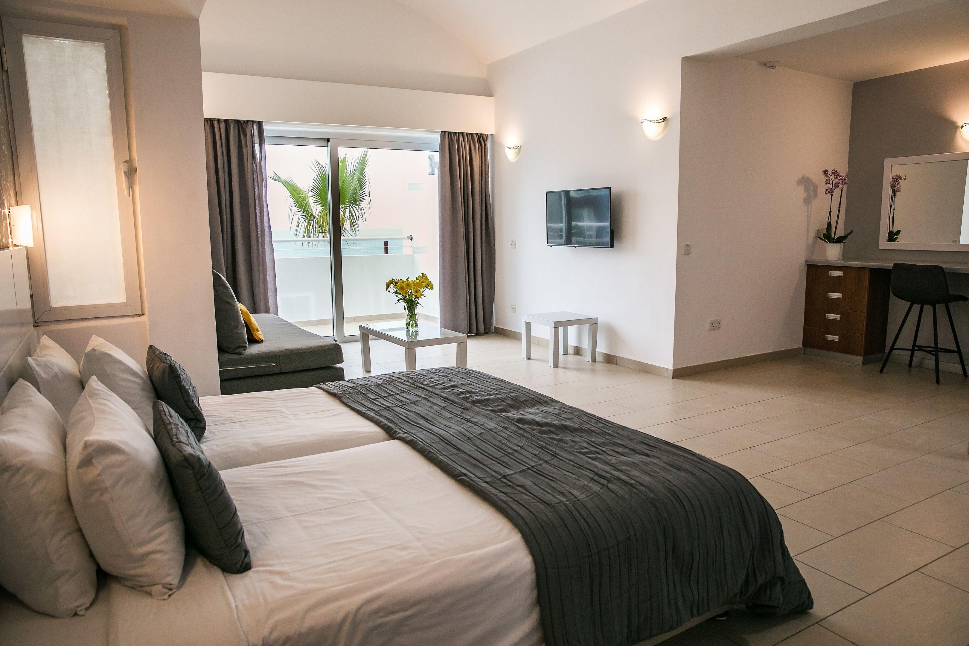 Theo Sunset Bay Holiday Village — photo 4