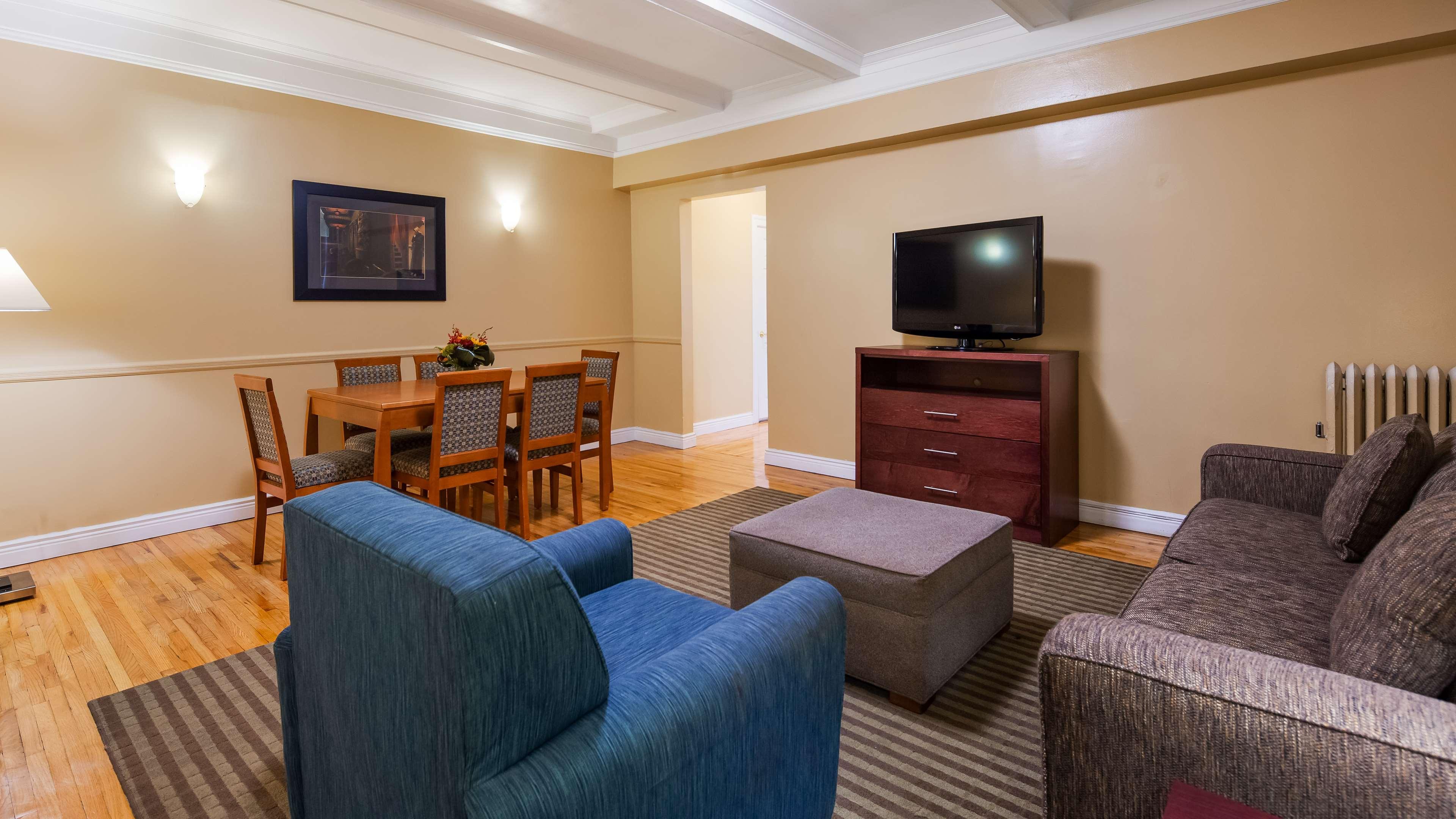 Best Western Plus Hospitality House — photo 4