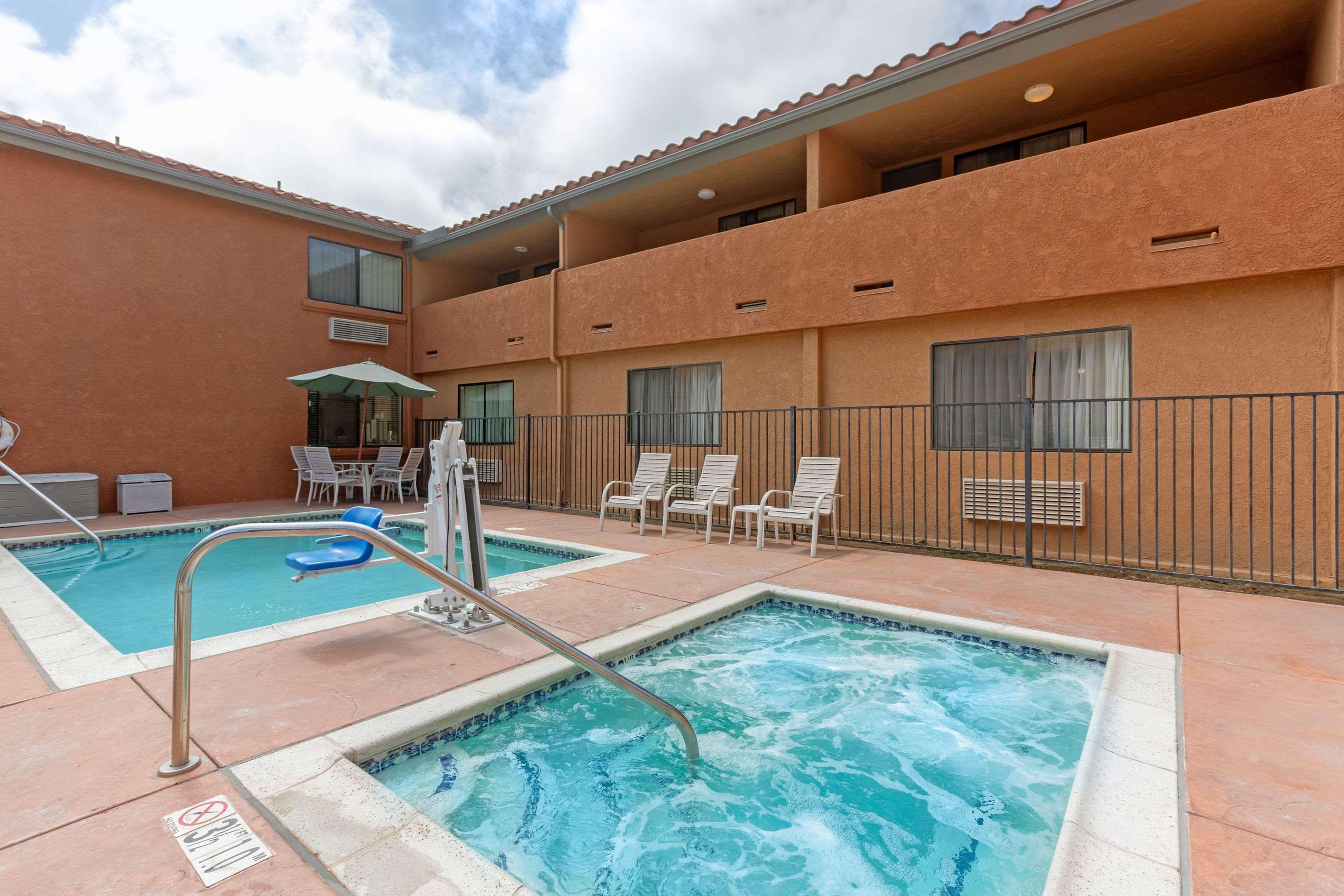 Quality Inn & Suites Oceanside near Camp Pendleton — photo 3