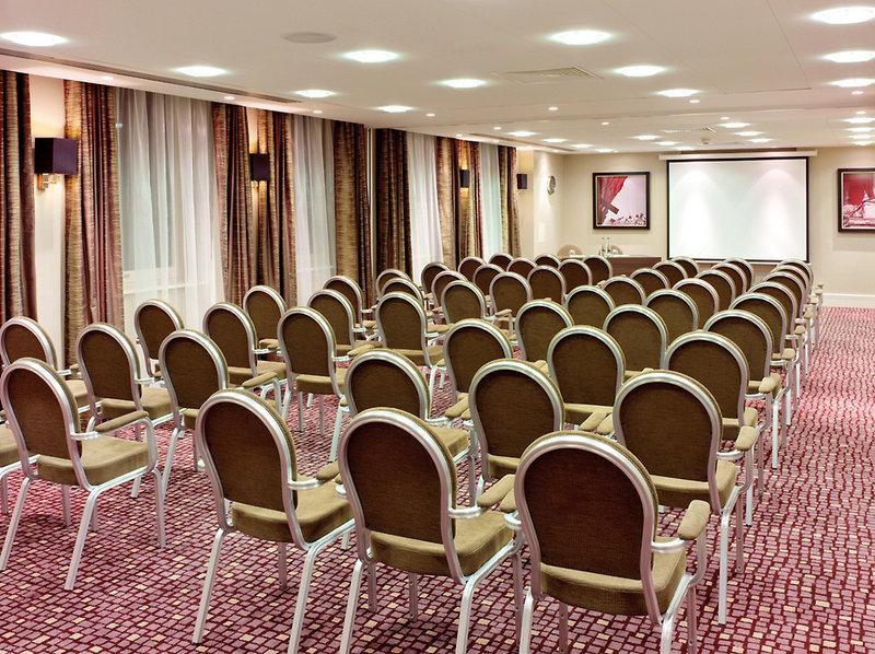 Crowne Plaza London Ealing — photo 5