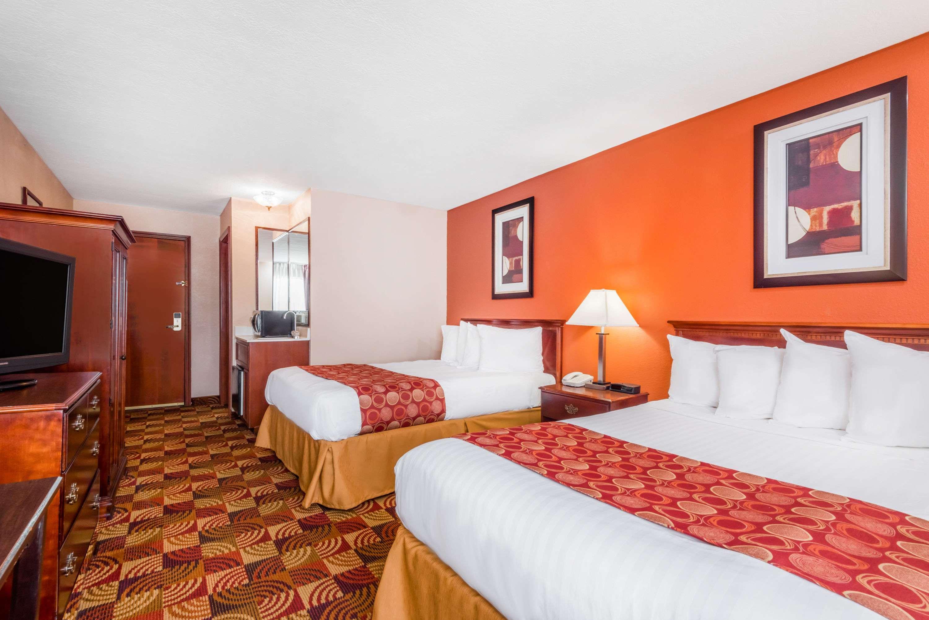 Baymont by Wyndham Plainfield/Indianapolis Airport Area — photo 5