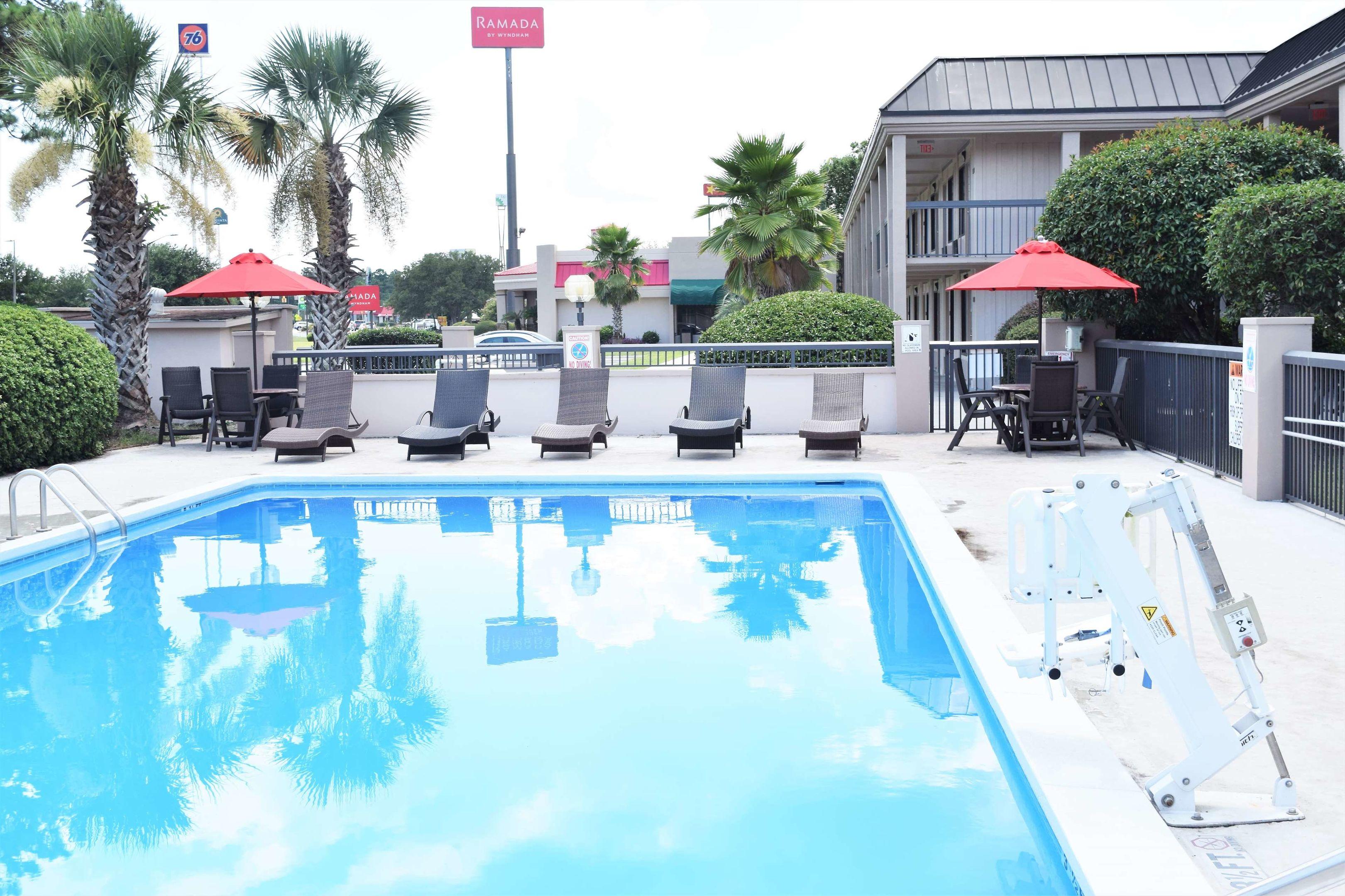 Ramada by Wyndham Savannah Gateway — photo 4