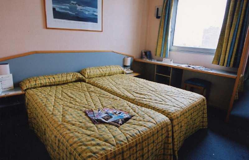 Inter-Hotel Paris Est Rosny — photo 4