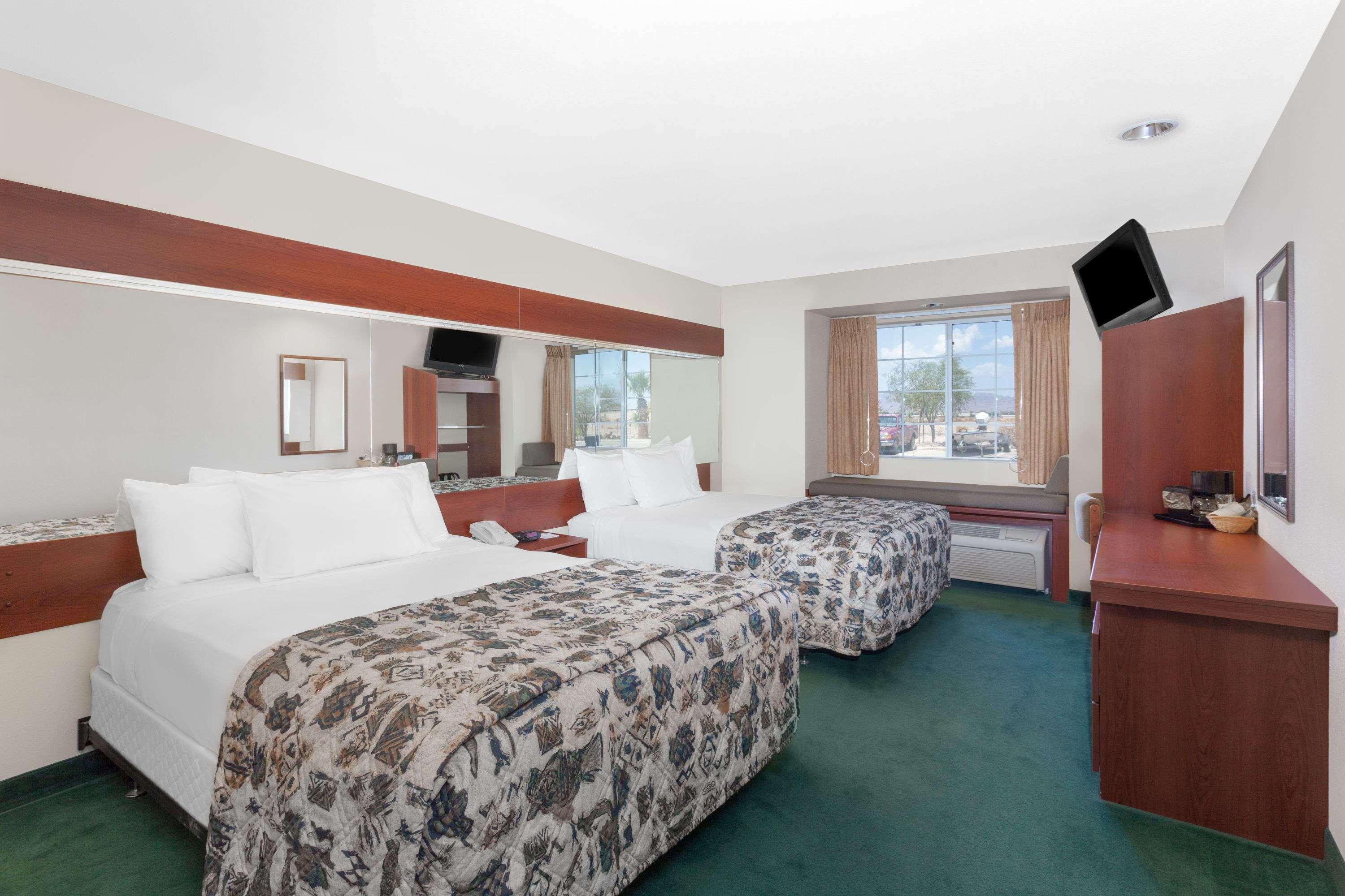 Microtel Inn & Suites by Wyndham Wellton — photo 5