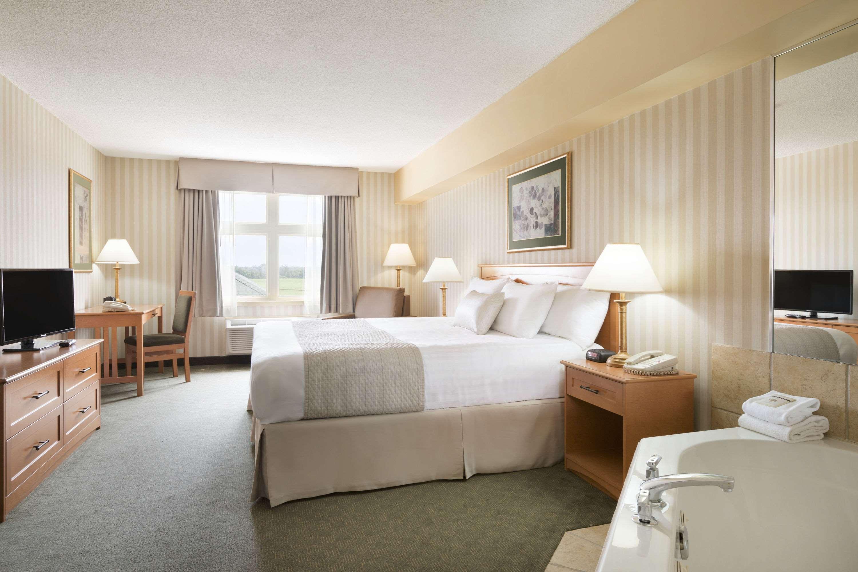 Days Inn Orillia — photo 5