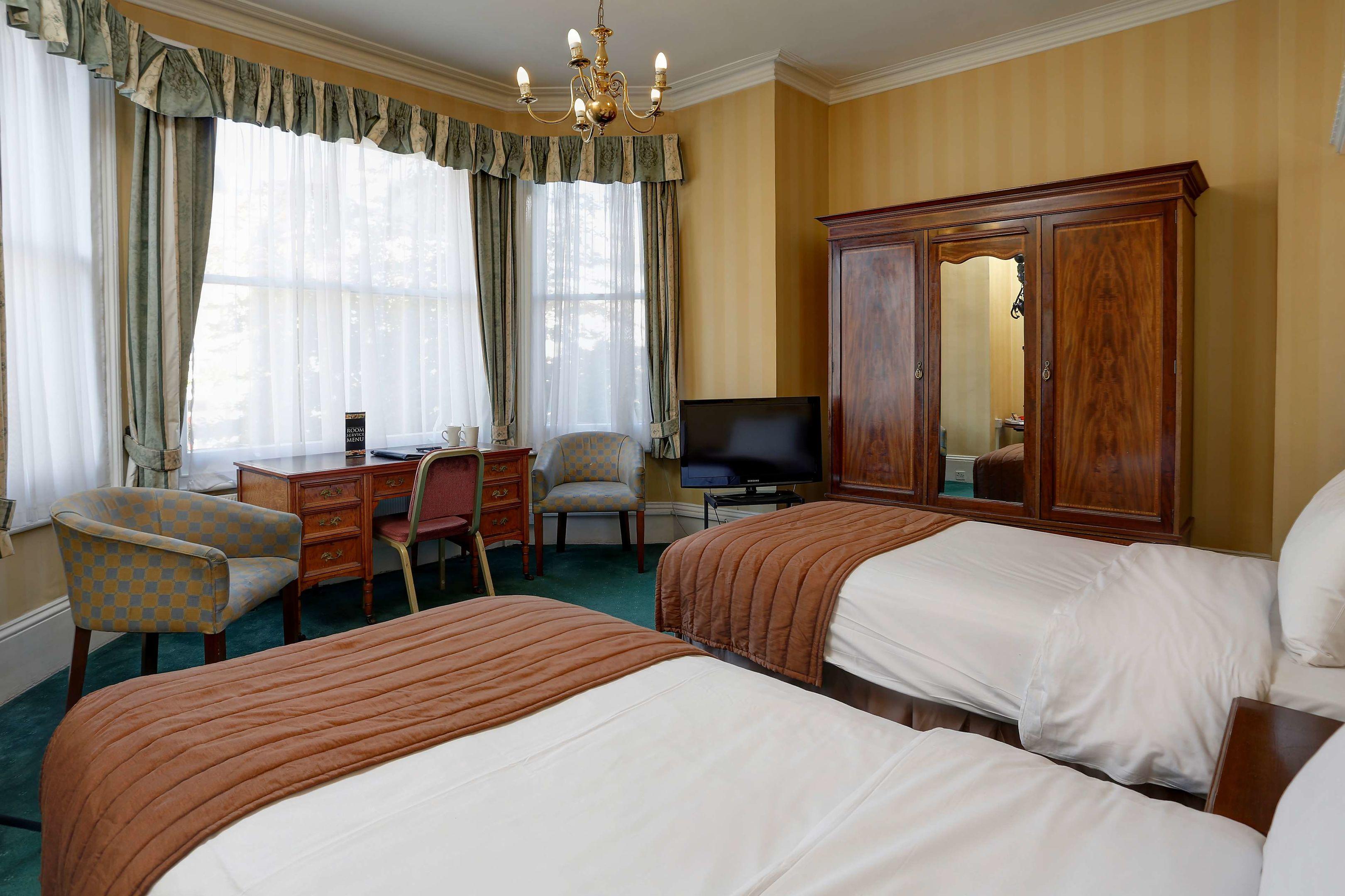 Best Western Swiss Cottage Hotel — photo 4