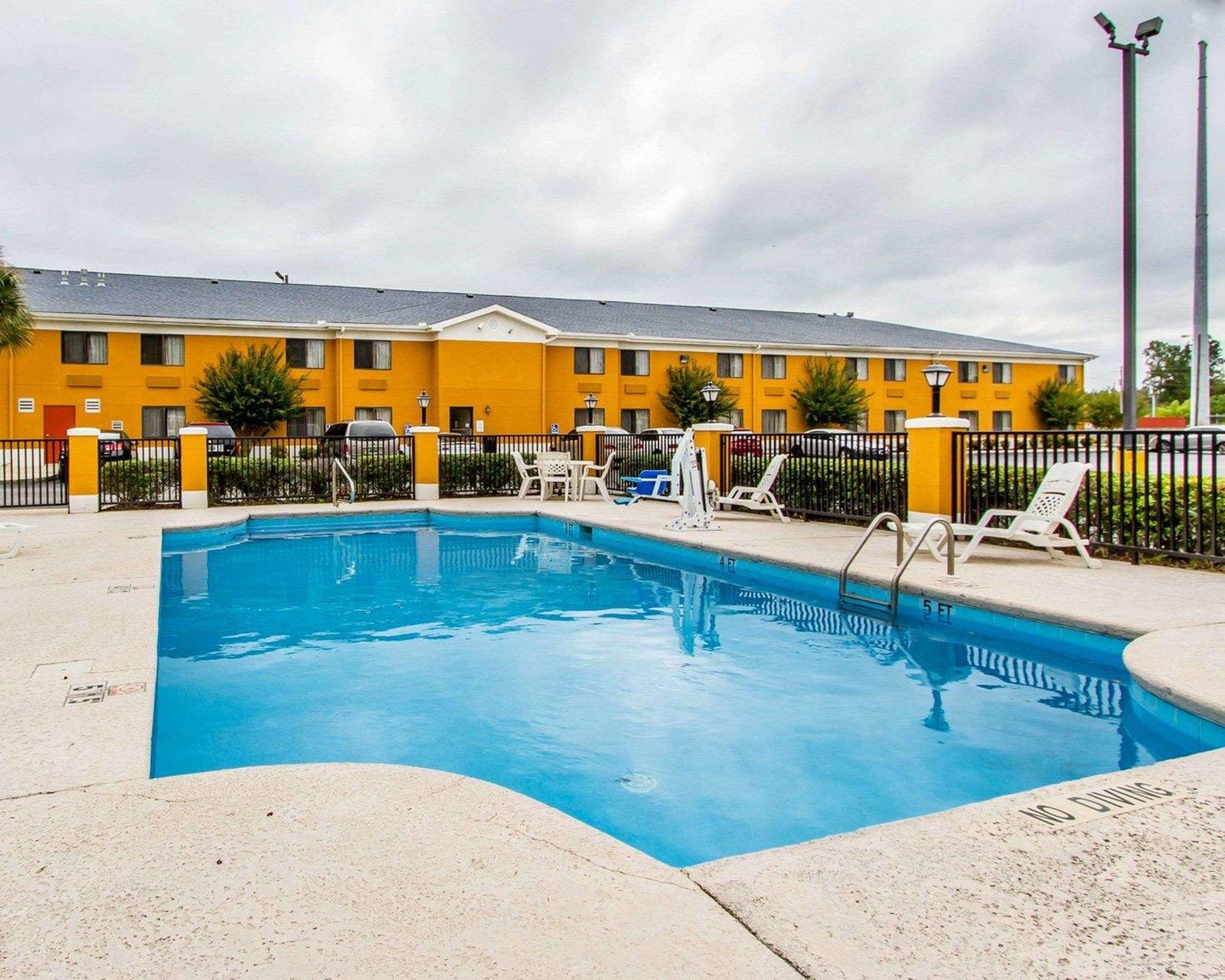 Quality Inn — photo 3