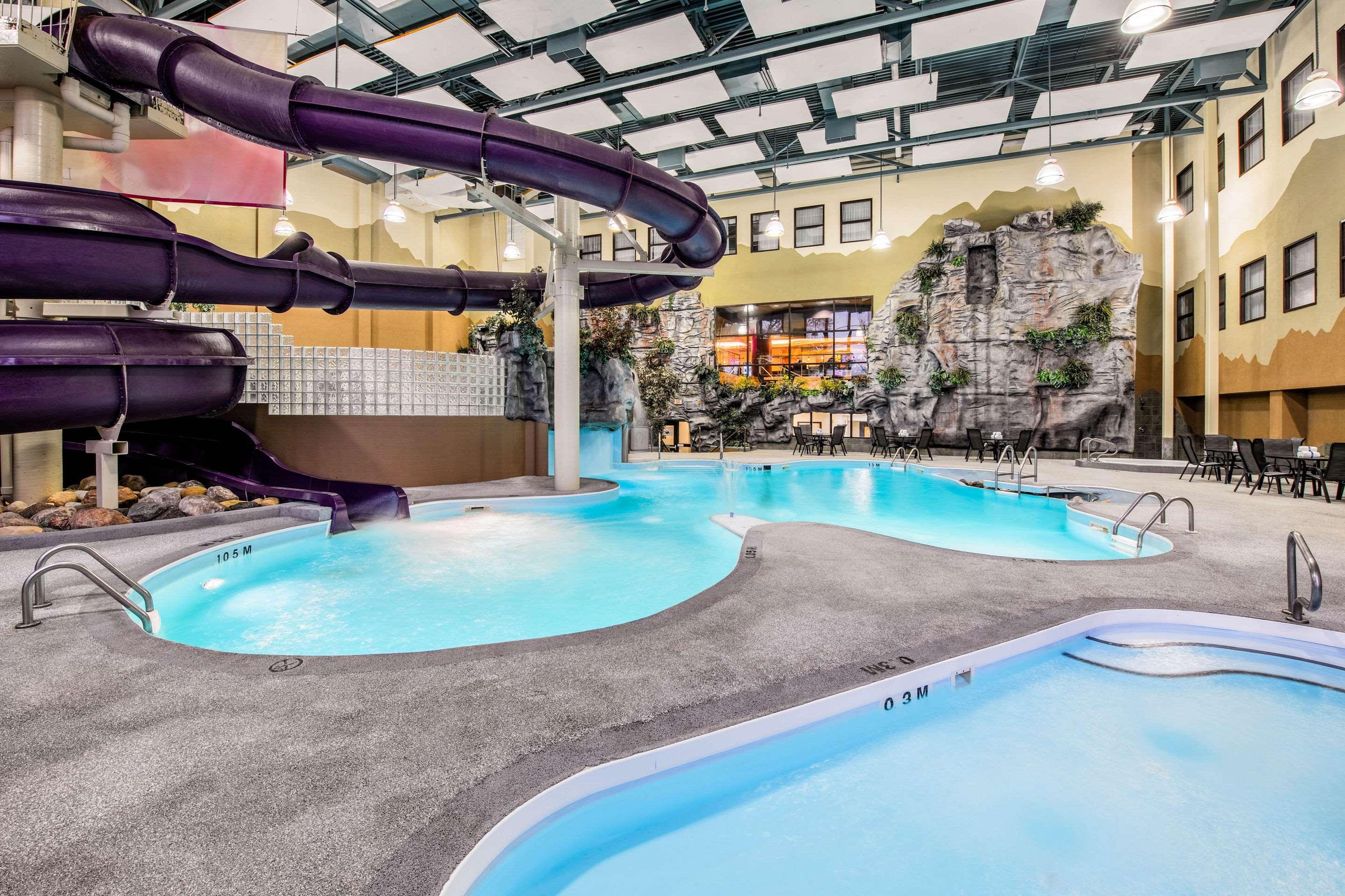 Clarion Hotel & Suites Winnipeg Airport — photo 5