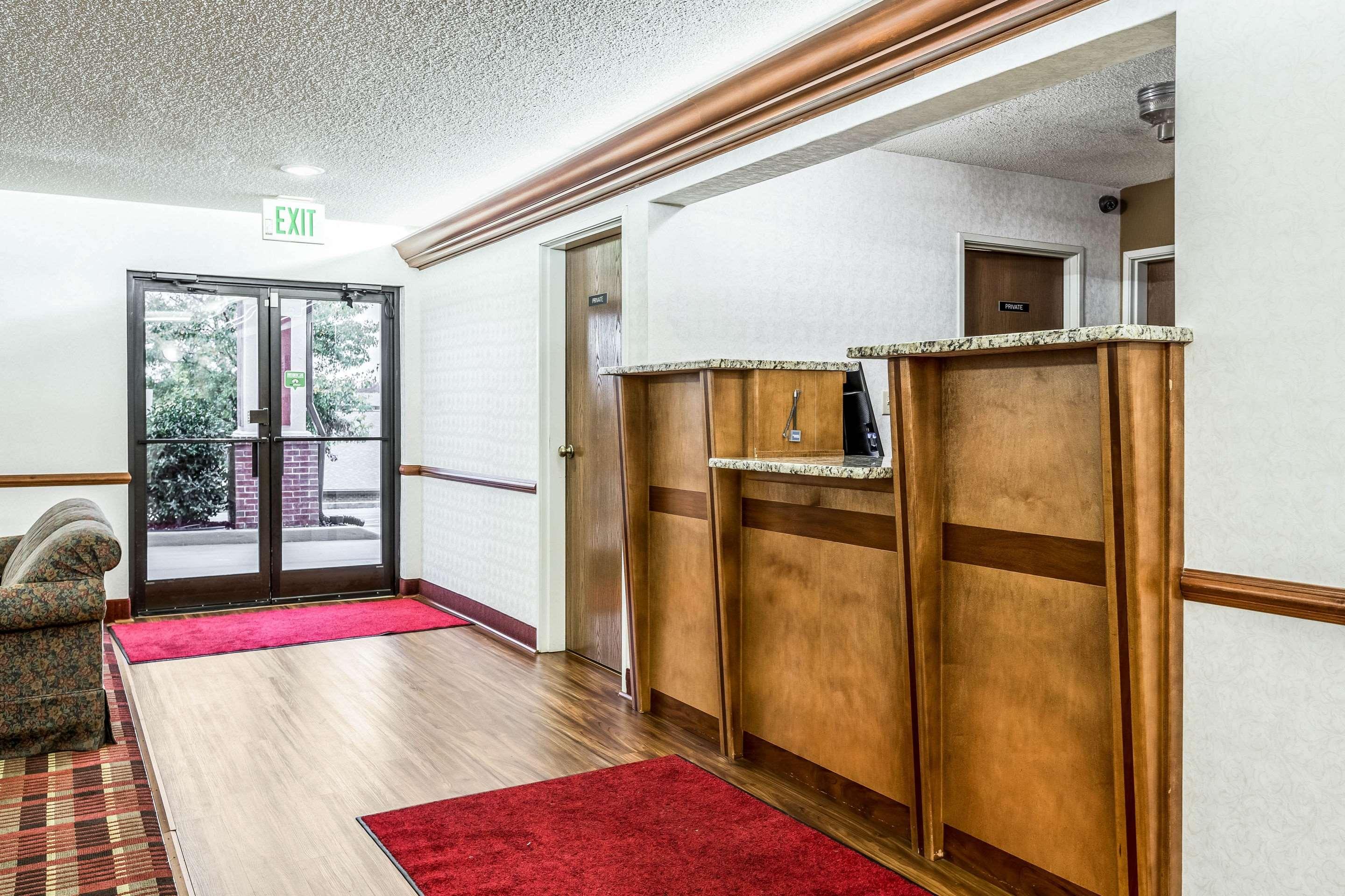 Econo Lodge Shelbyville — photo 4