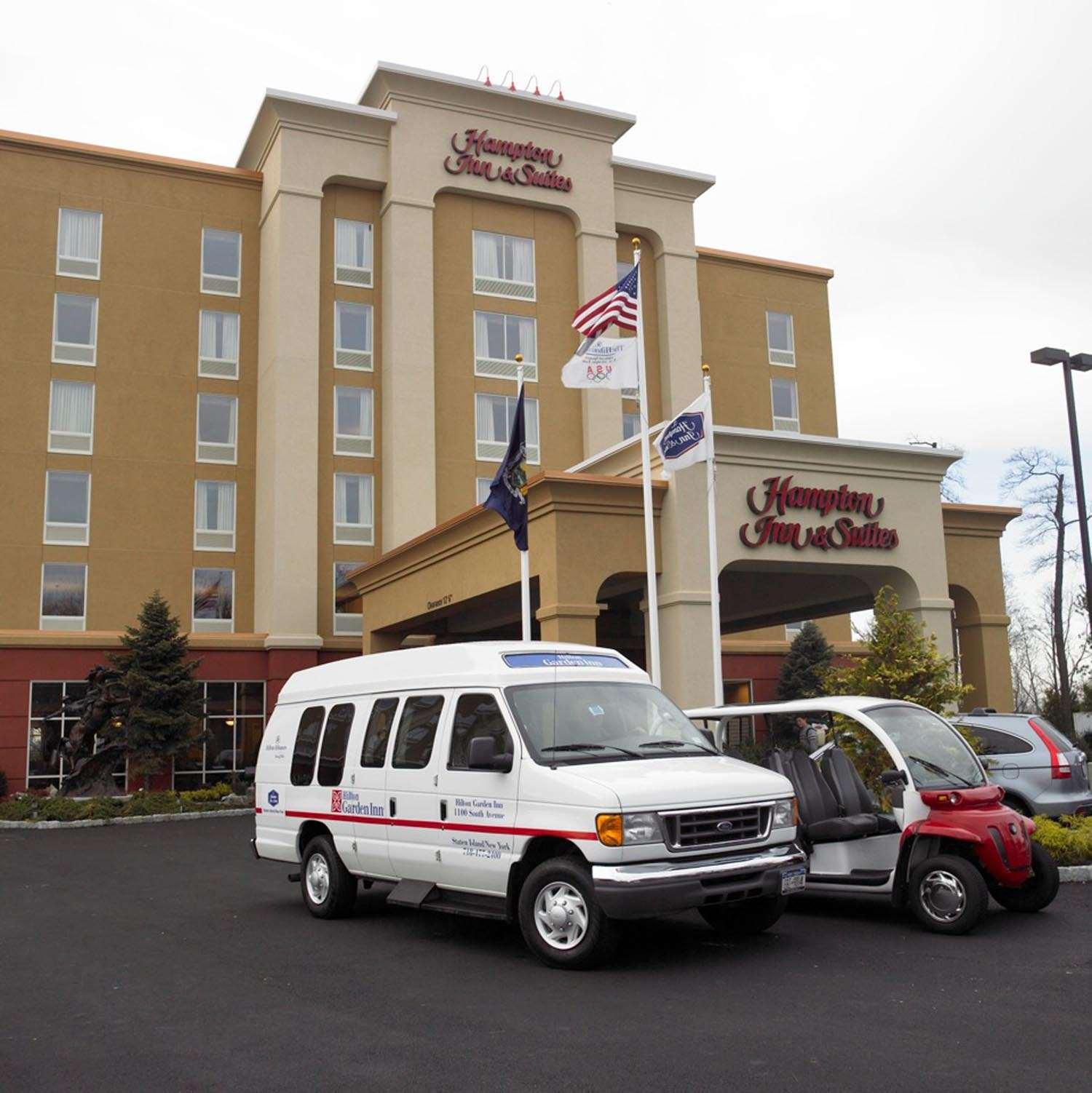 Hampton Inn & Suites Staten Island — photo 4