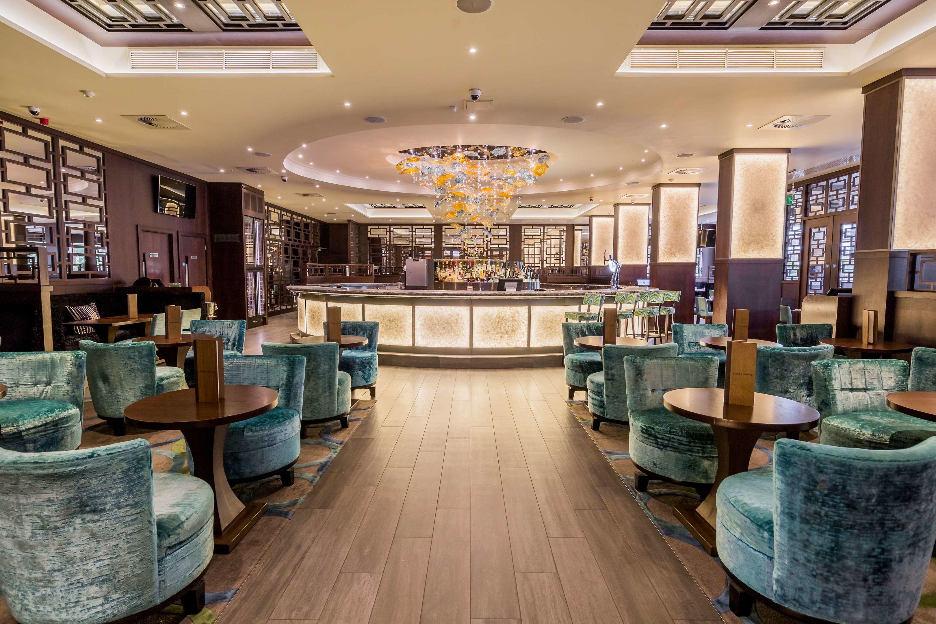 Radisson Blu Edwardian Heathrow Hotel — photo 5