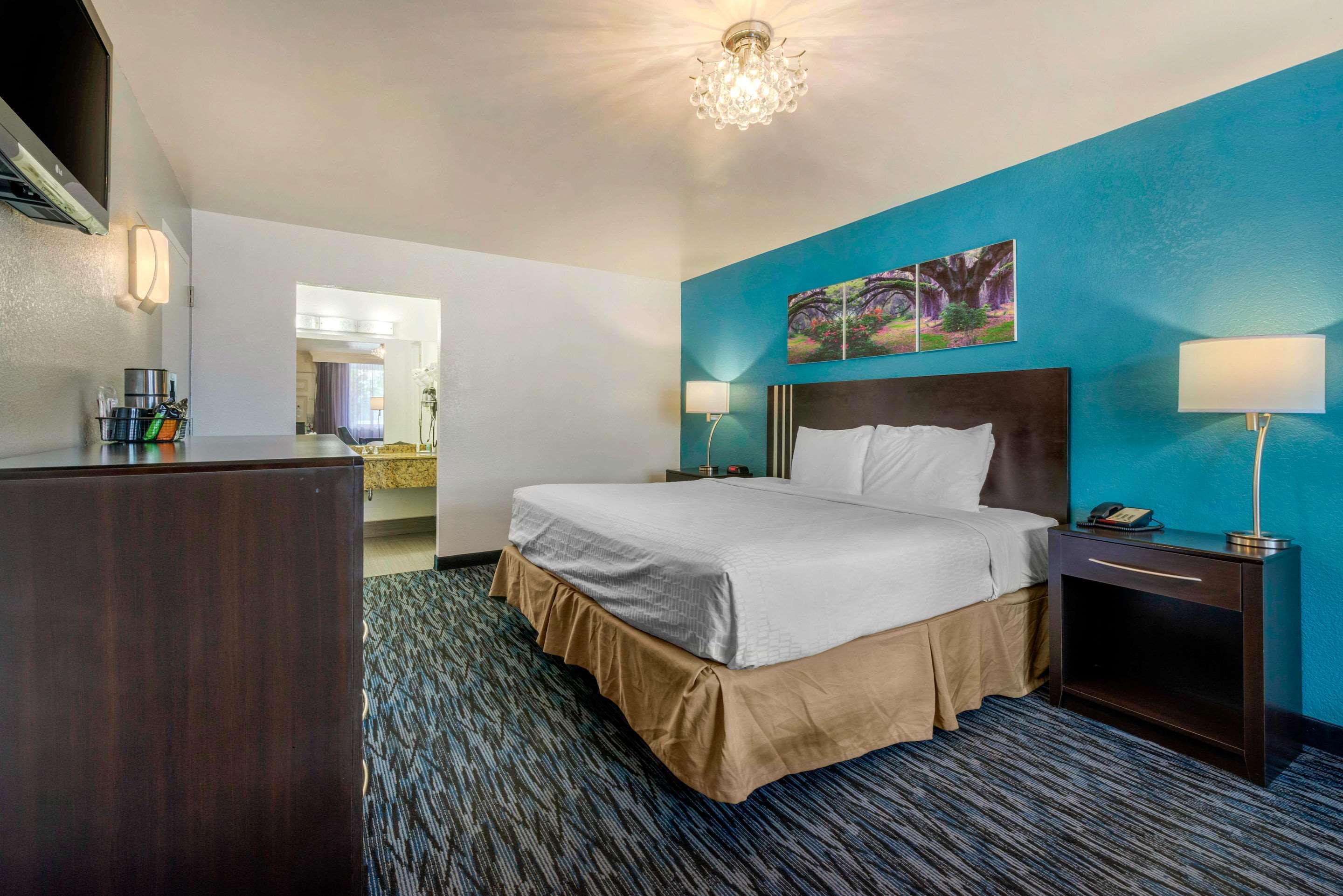 Clarion Inn and Conference Center Tampa-Brandon — photo 4