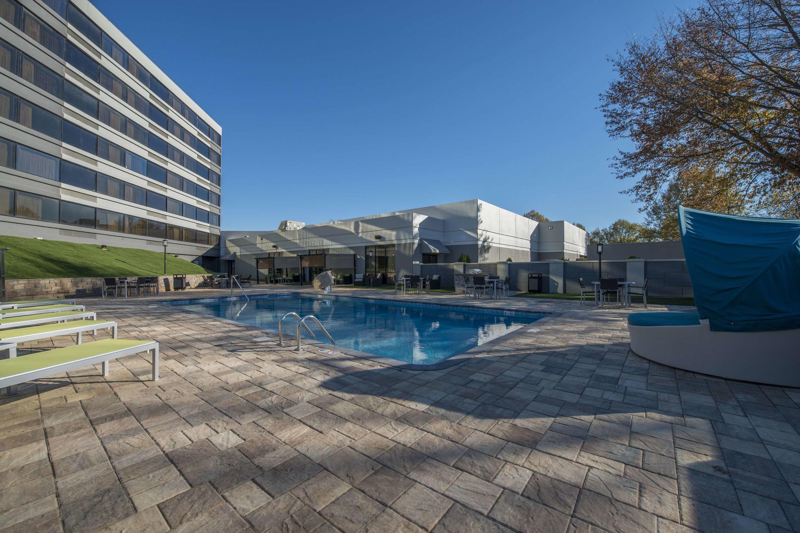 DoubleTree by Hilton Hotel Winston Salem - University — photo 4