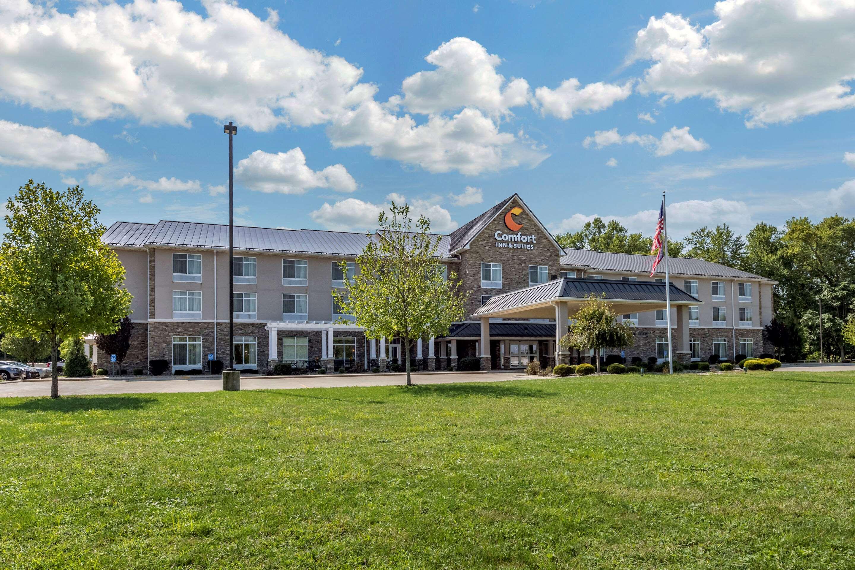 Country Inn & Suites by Radisson, Dover, OH