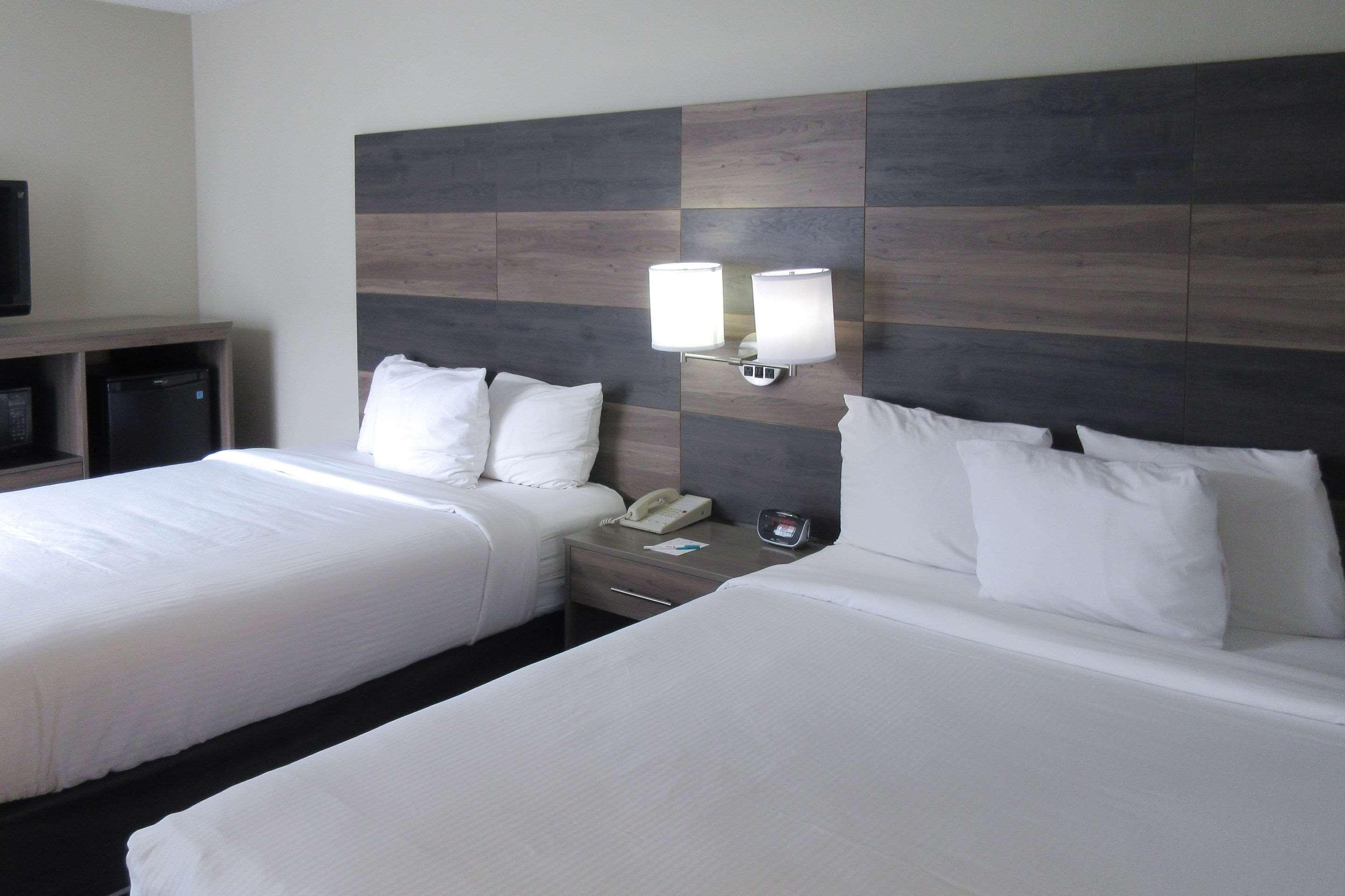 Clarion Inn — photo 5
