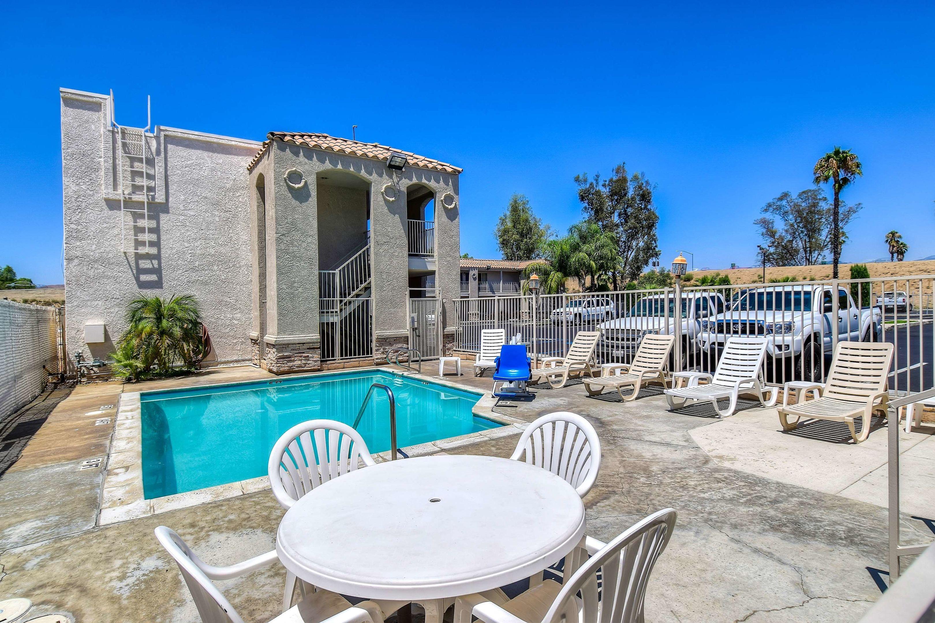Motel 6 Menifee Sun City CA — photo 5