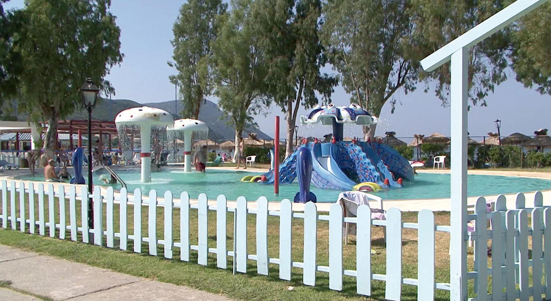 Messonghi Beach Holiday Resort — photo 4
