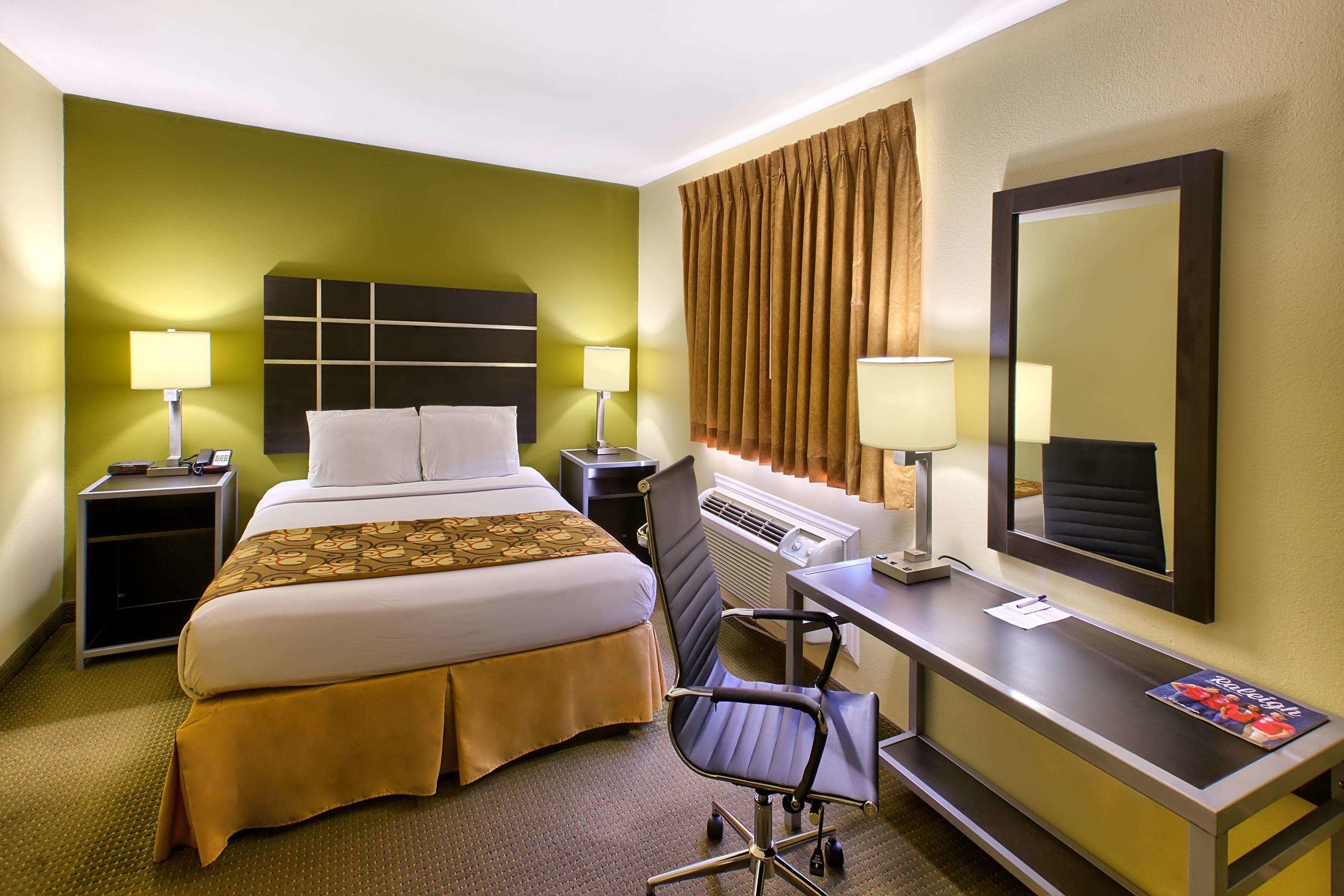 Country Hearth Inn - Knightdale / Raleigh — photo 5