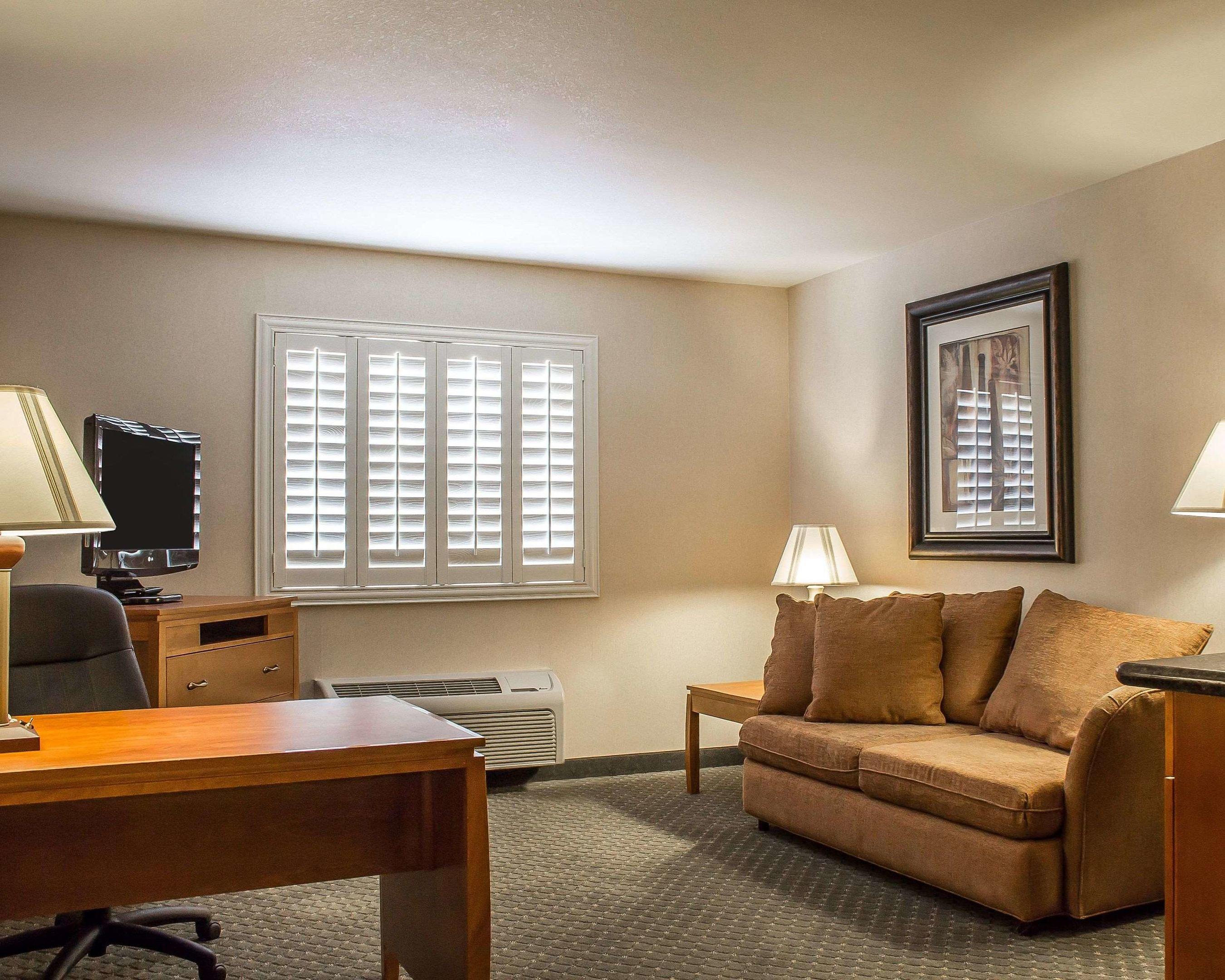 Comfort Inn & Suites Thatcher — photo 5