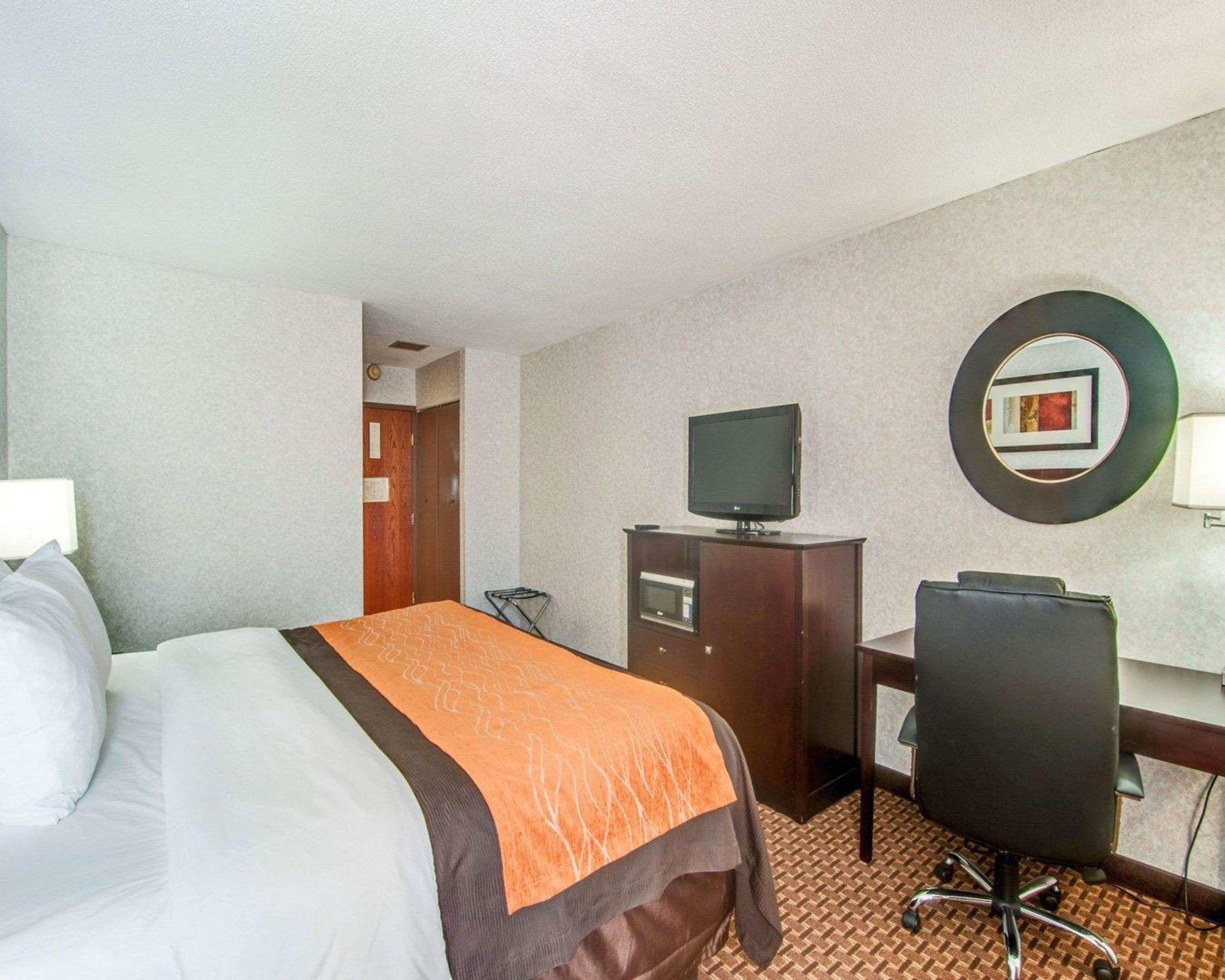 Comfort Inn — photo 4