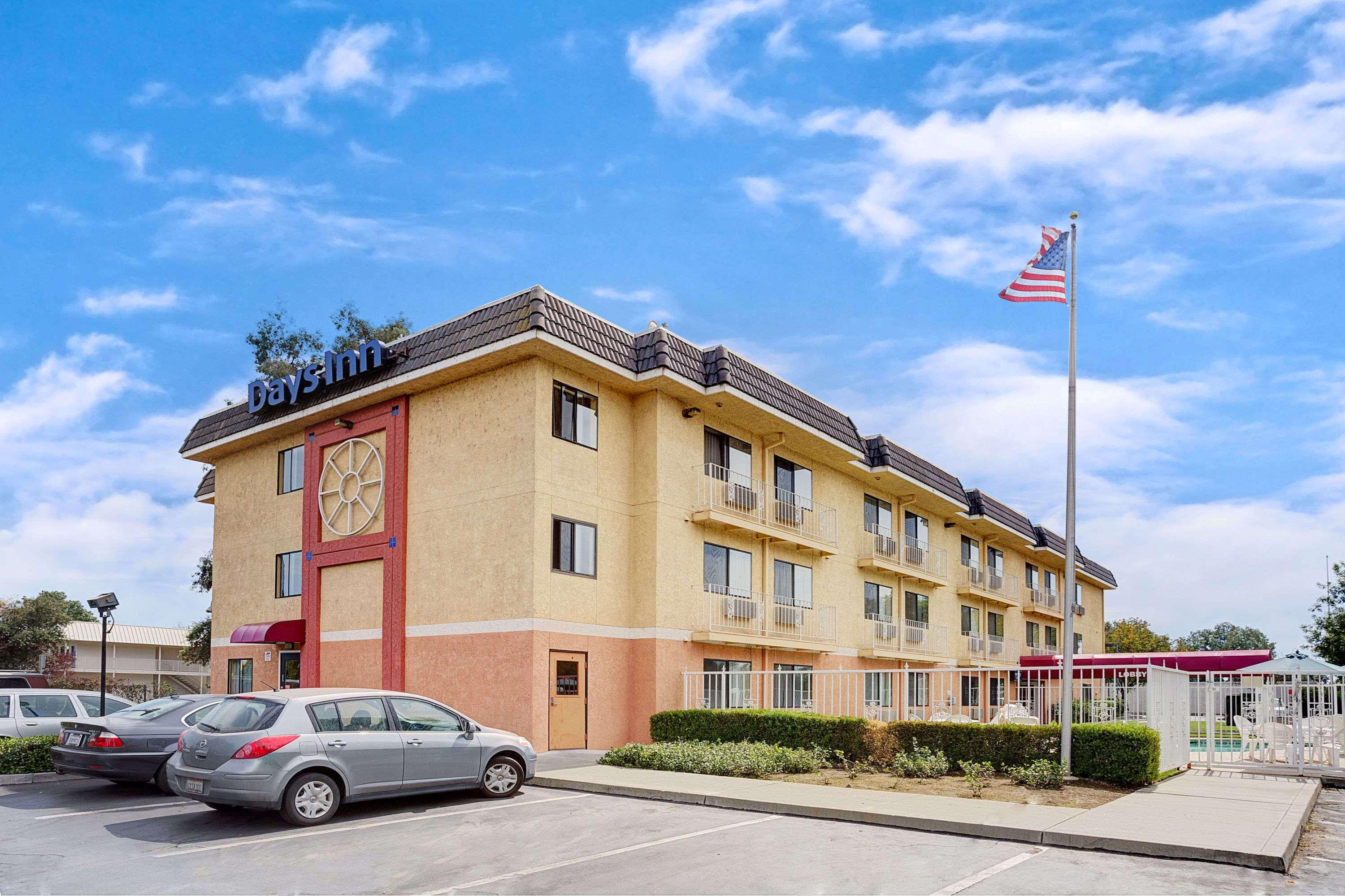 Days Inn by Wyndham Woodland — photo 4