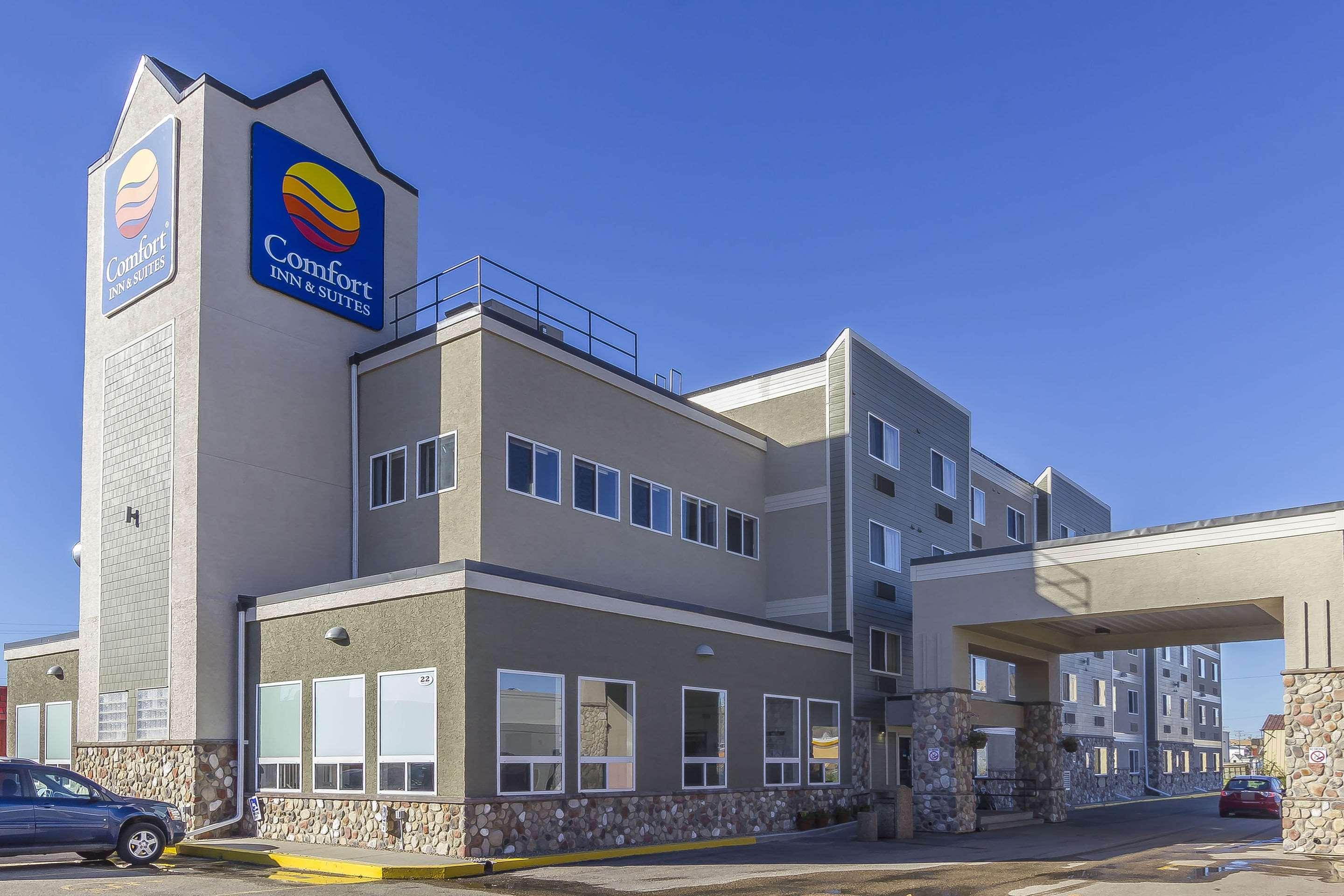Comfort Inn & Suites — photo 4