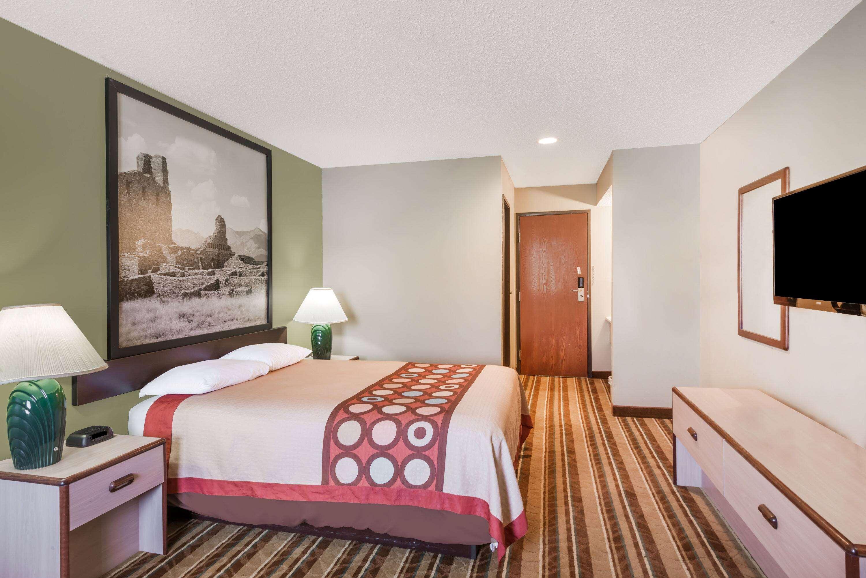 Super 8 by Wyndham Socorro — photo 5