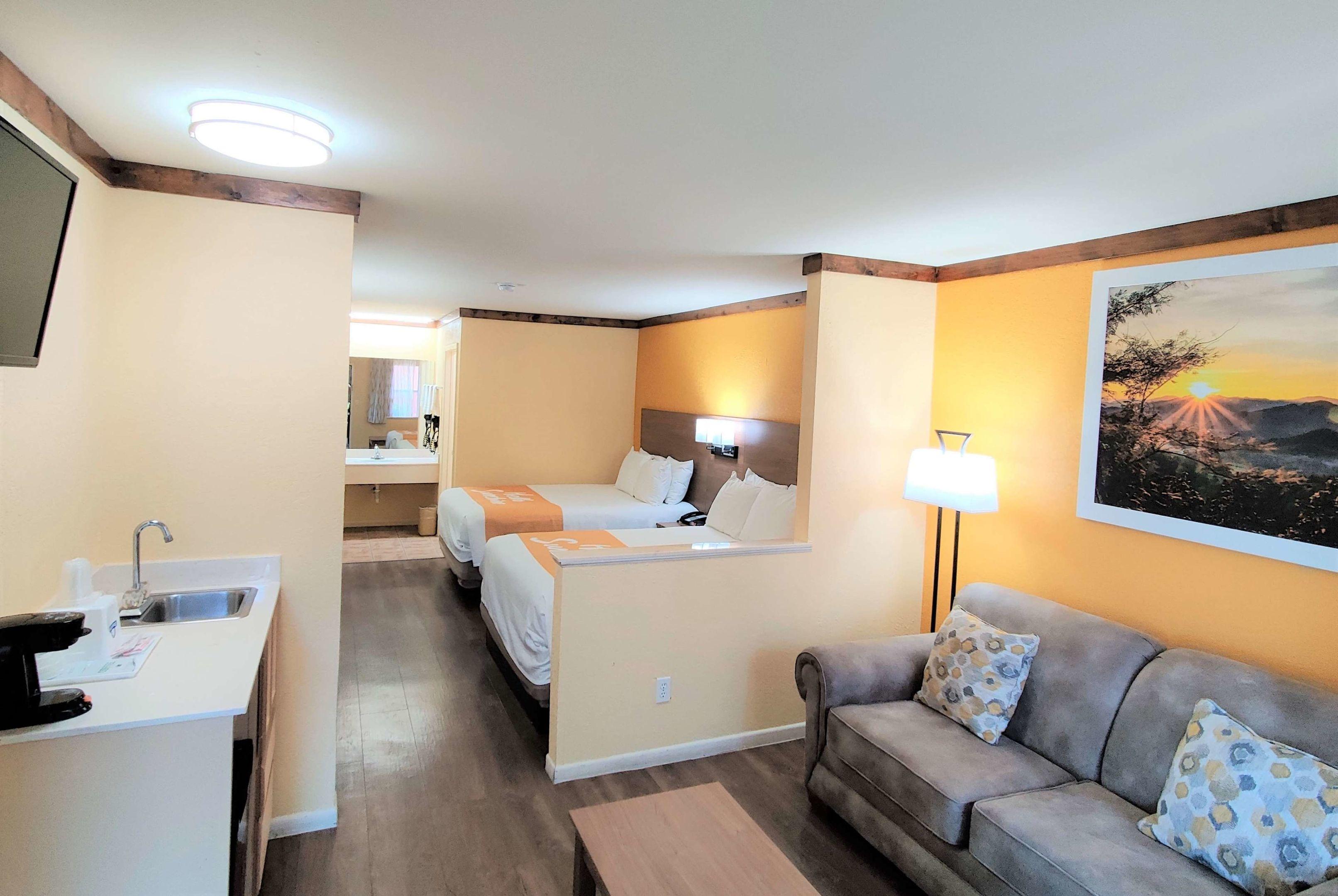 Days Inn Suites Fredericksburg — photo 4