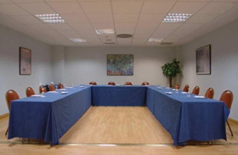 Hotel ILUNION Romareda — photo 4