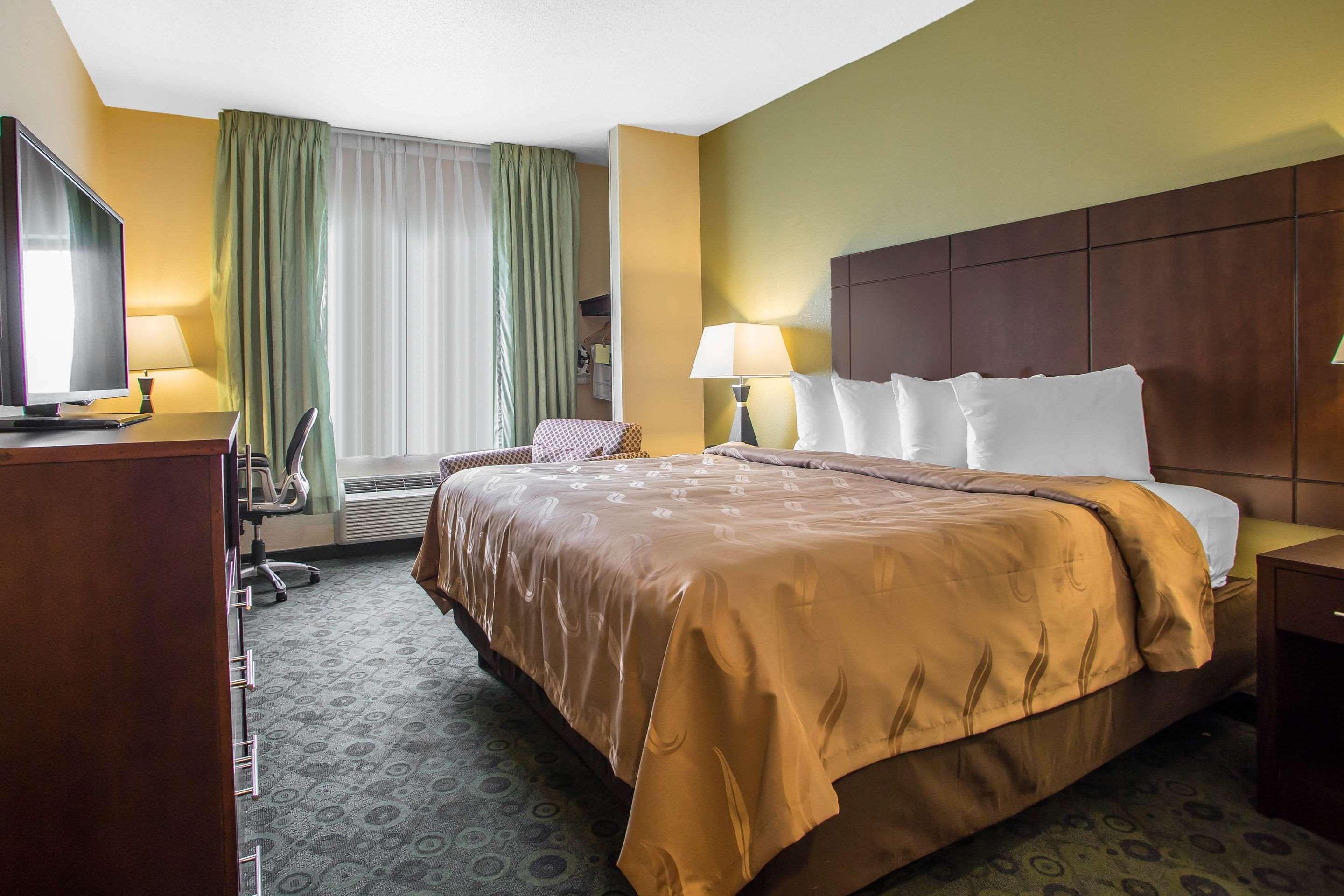 Quality Inn & Suites — photo 5