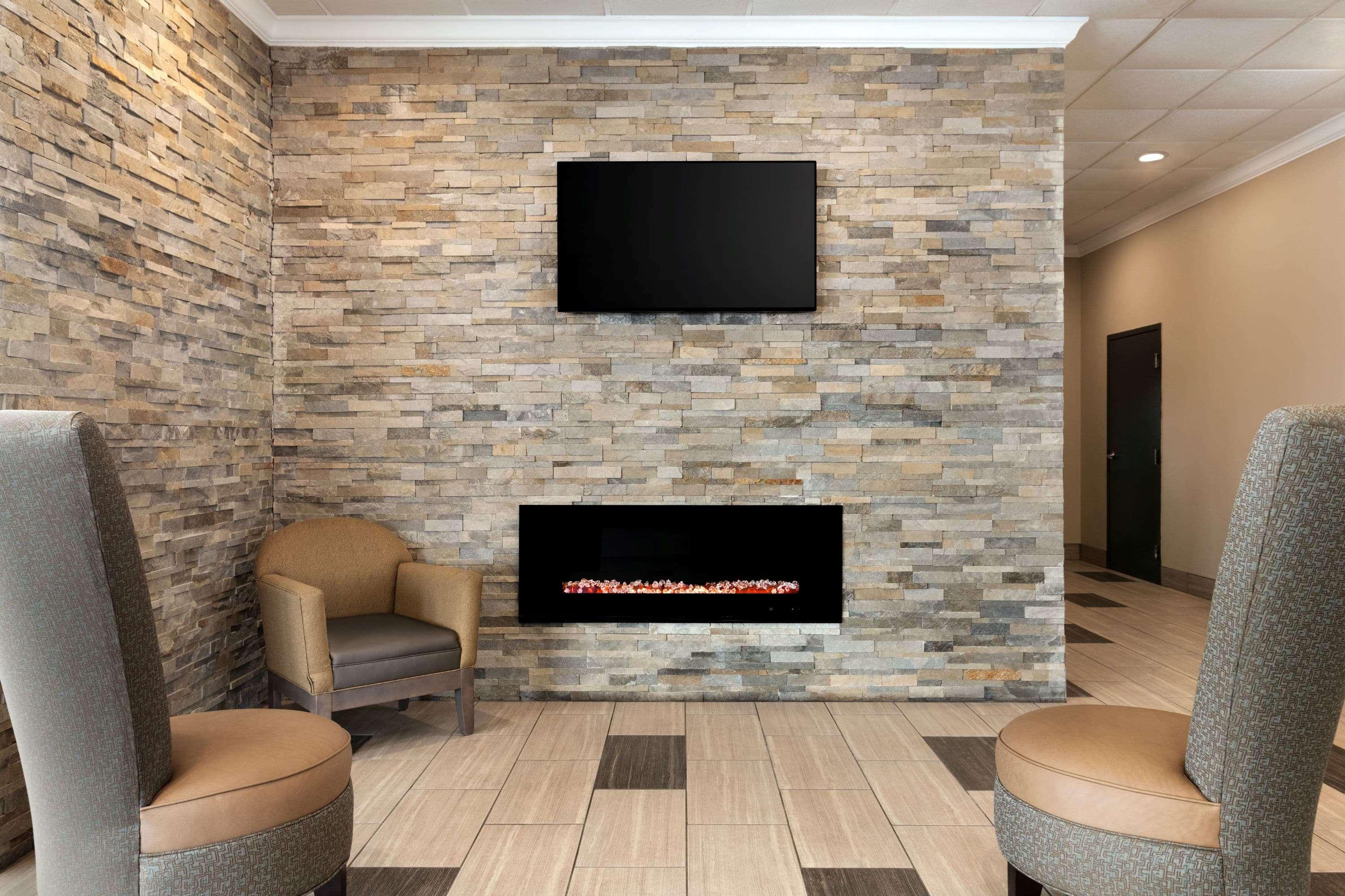 Baymont by Wyndham Florence Cincinnati — photo 4