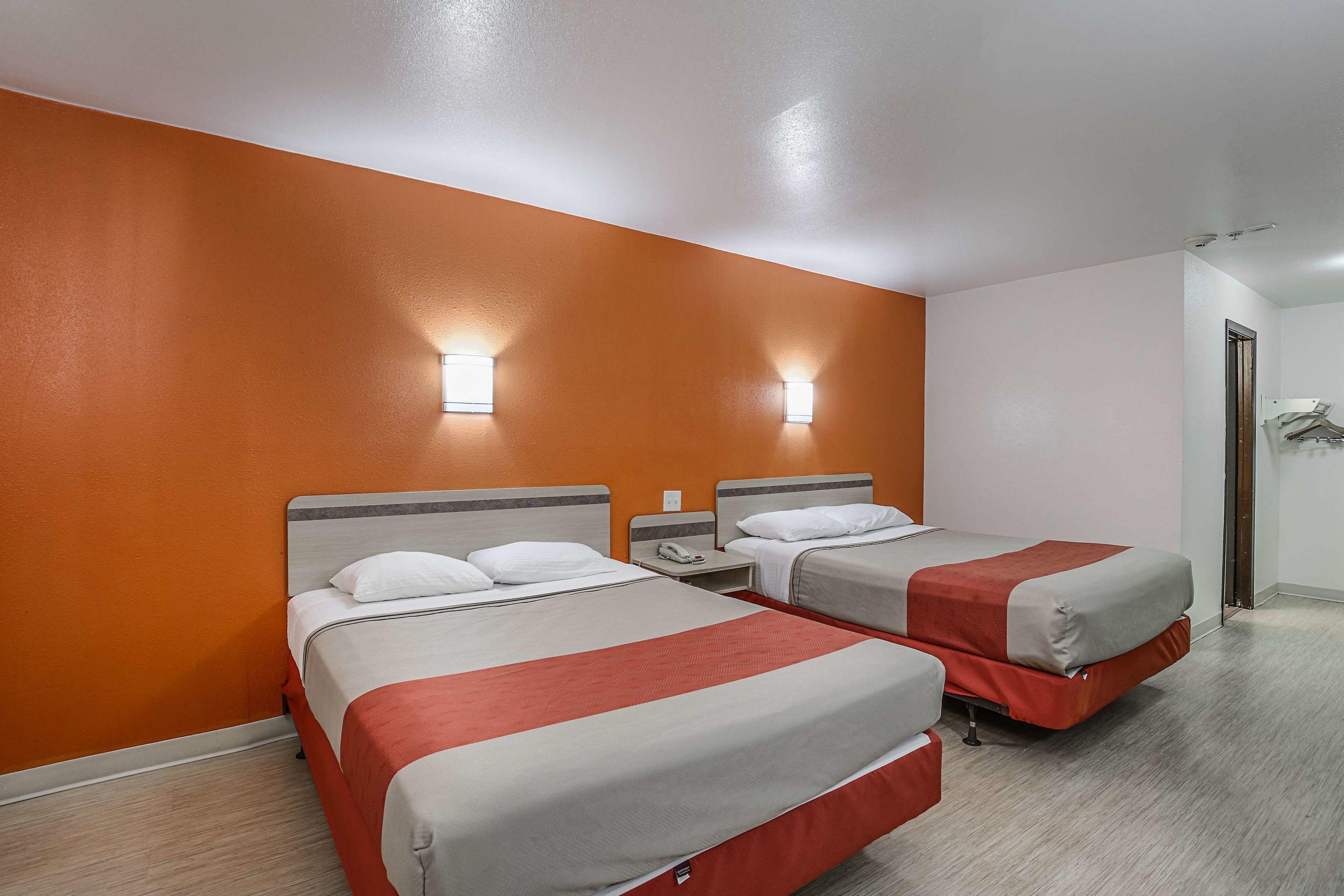 Motel 6 Pasadena Tx — photo 3