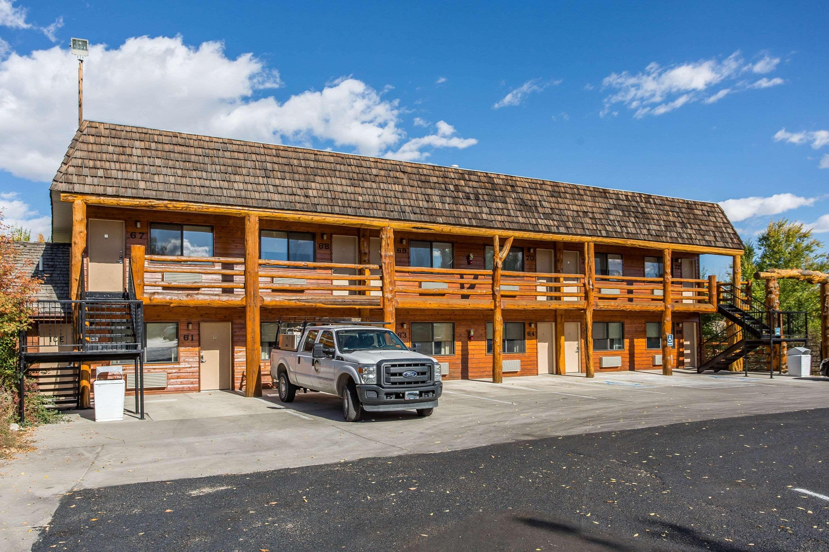 Rodeway Inn Pronghorn Lodge — photo 3
