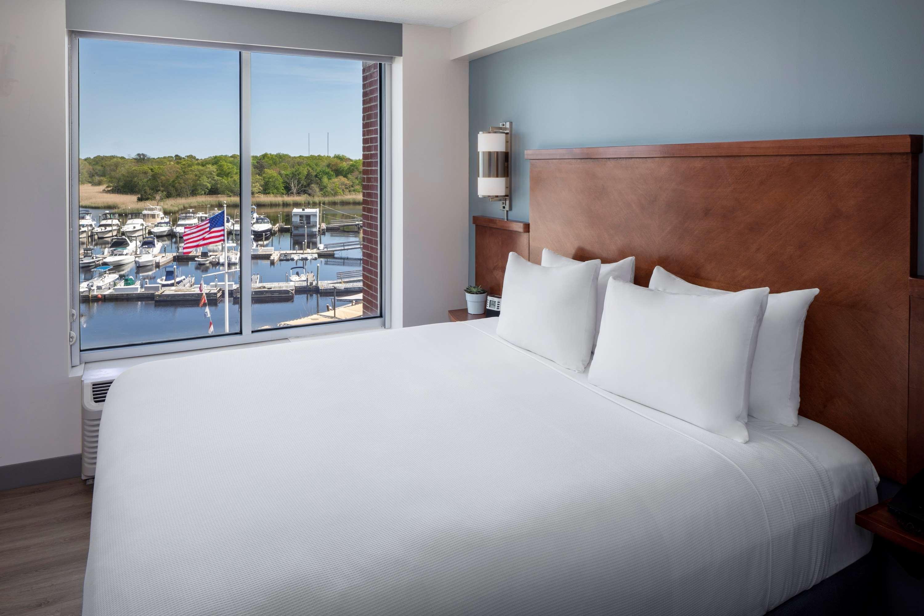 Hyatt Place Long Island/East End — photo 4